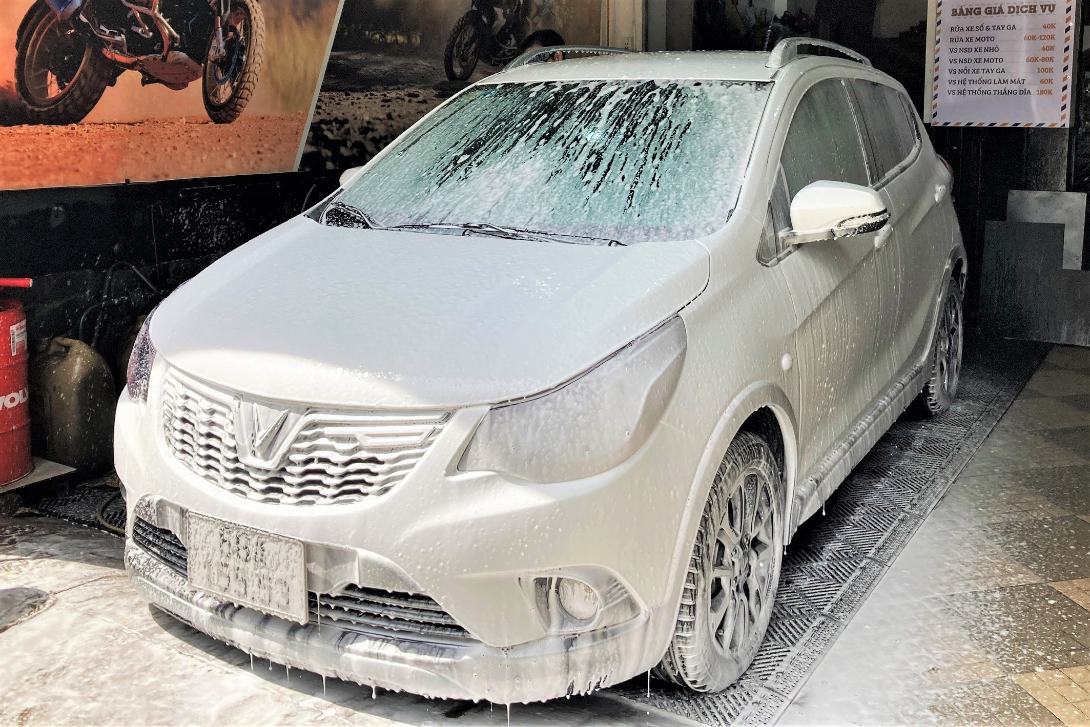 Cham soc oto tai nha can luu y nhung gi? hinh anh