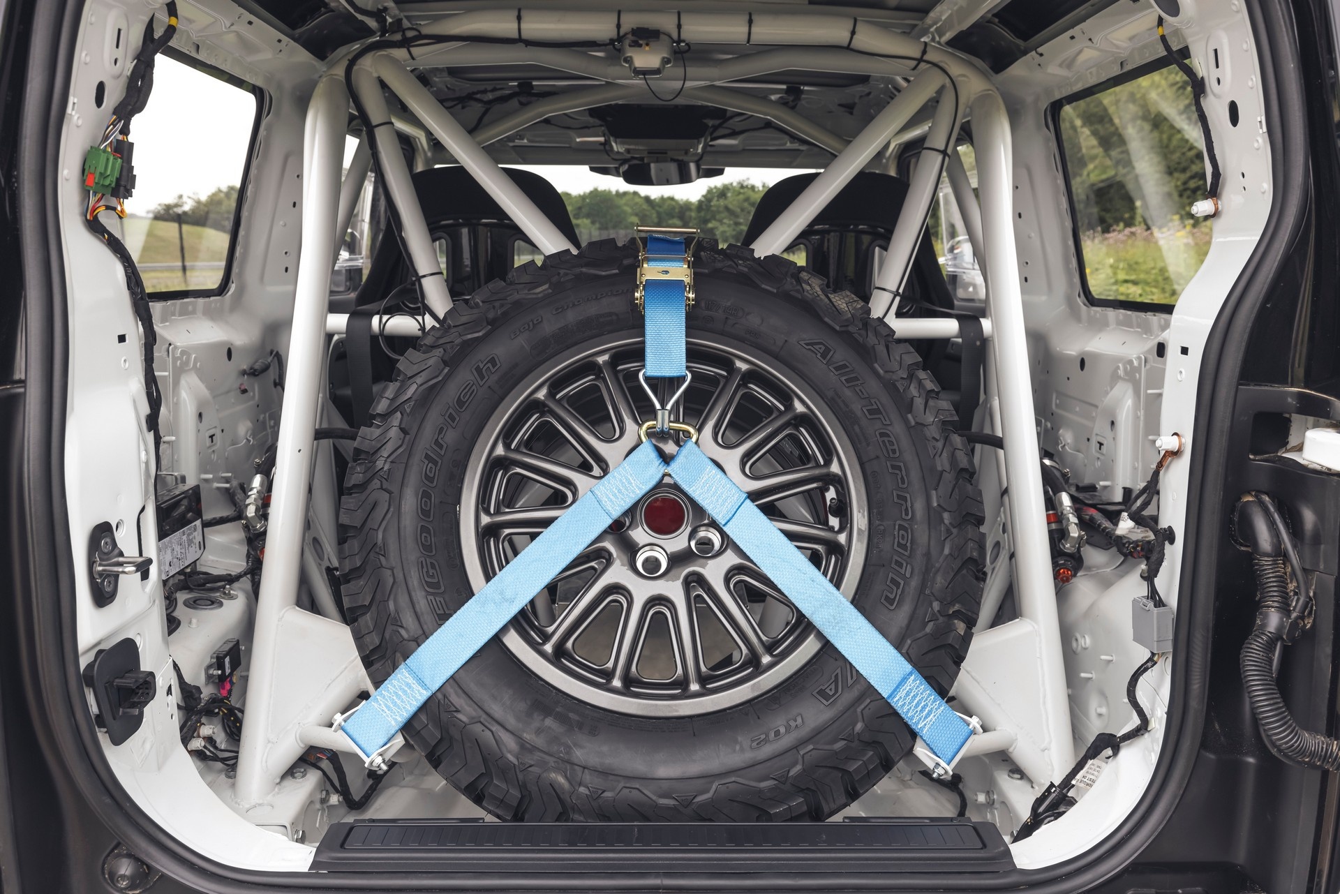 Land Rover Defender phiên bản xe đua địa hình ảnh 10 Land Rover Defender phien ban xe dua dia hinh anh 10