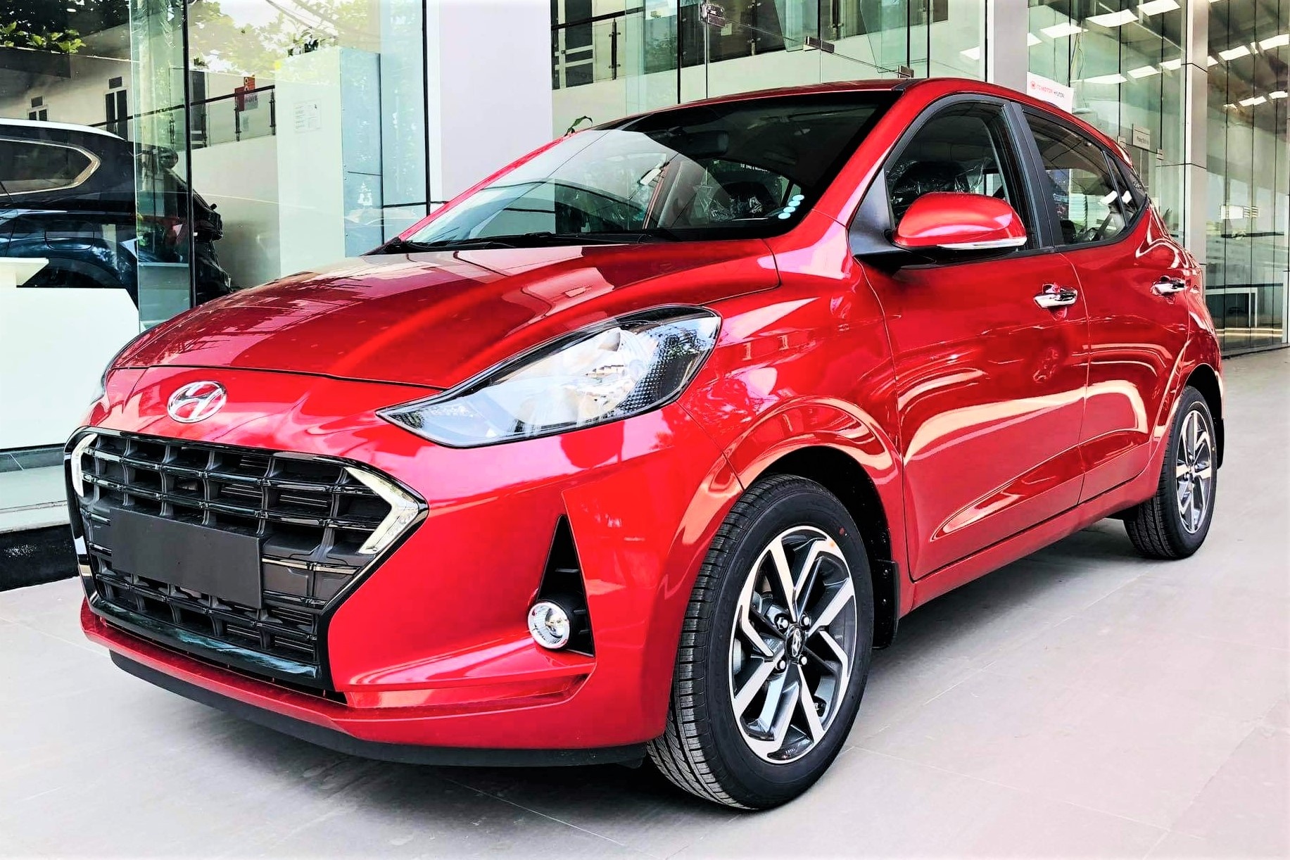 Hyundai Grand i10 moi can gi de chiem uu the truoc VinFast Fadil? hinh anh