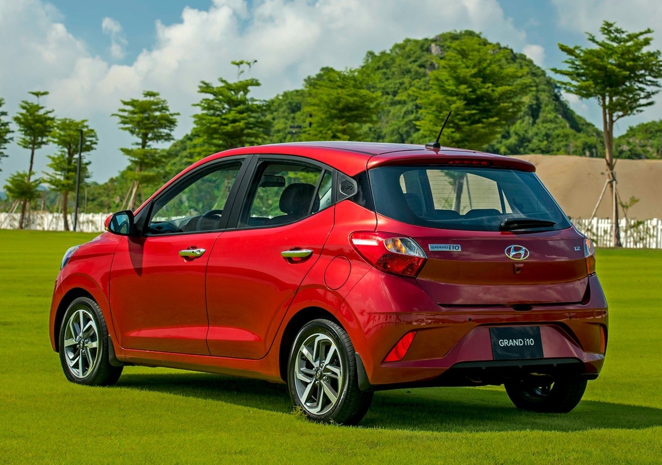 Chi tiet Hyundai Grand i10 2021 vua ra mat tai Viet Nam hinh anh