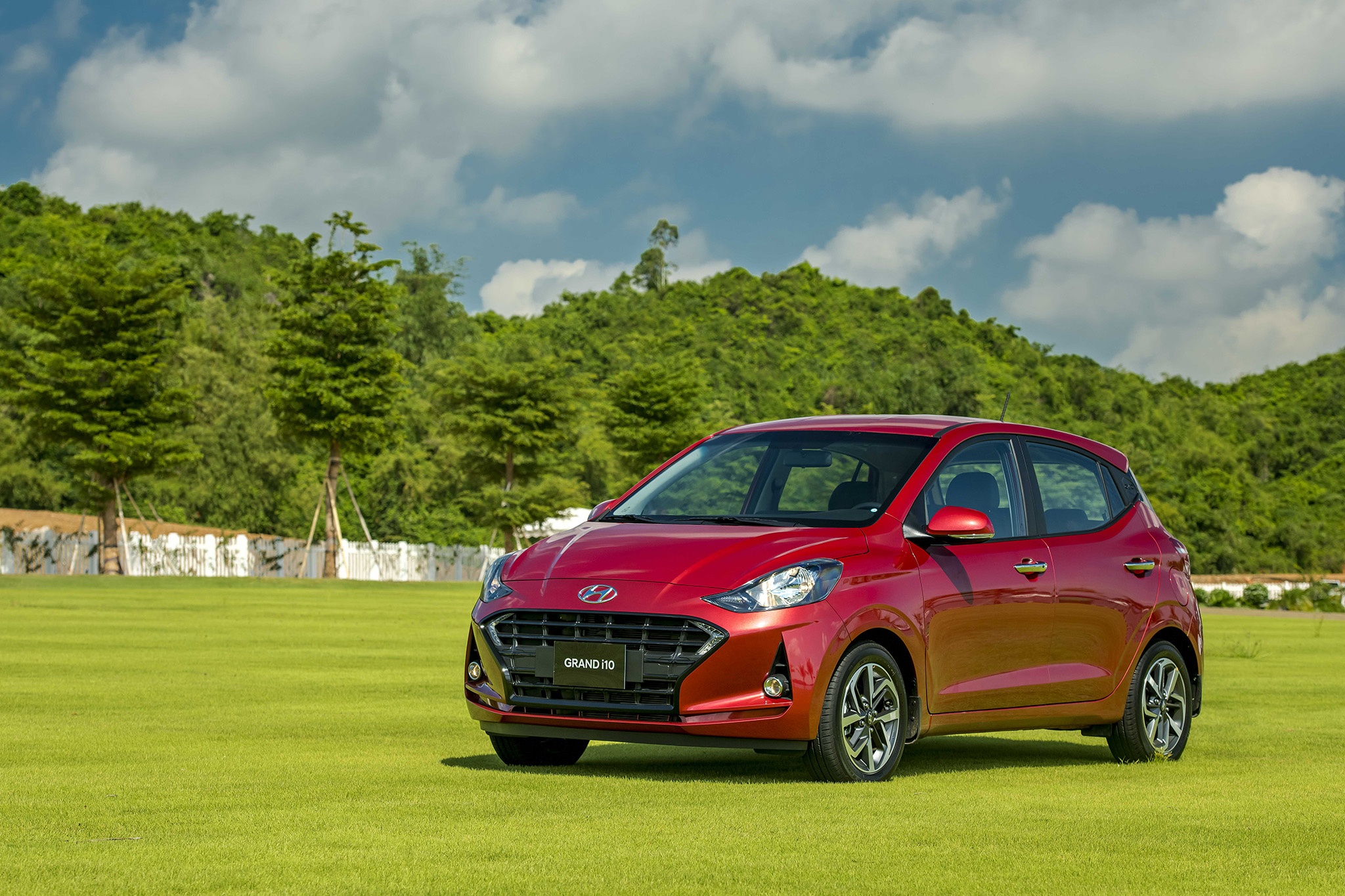 khong can suc xe A anh 1