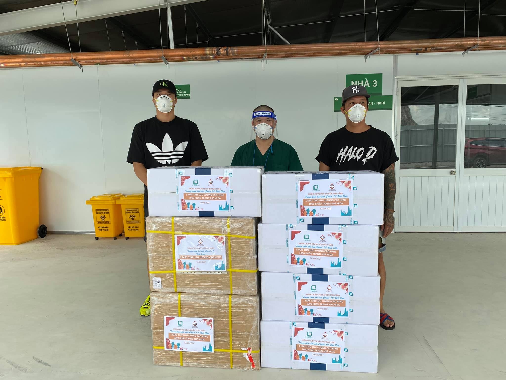 Bùi Tiến Dũng dùng siêu xe hỗ trợ chống dịch tại TP.HCM ảnh 5 Bui Tien Dung dung sieu xe ho tro chong dich tai TP.HCM anh 5