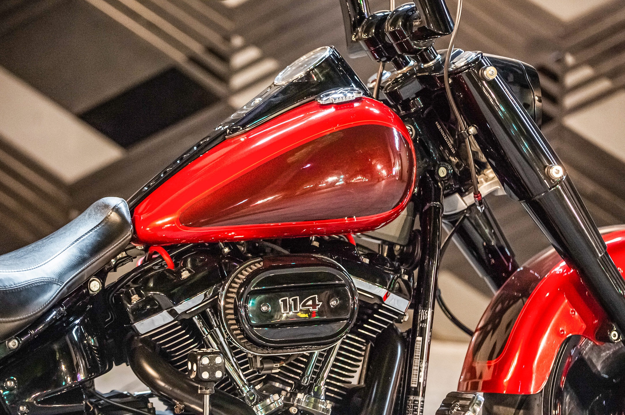 Harley-Davidson Fat Boy với bản độ tay lái cao lạ mắt tại Hà Nội ảnh 5 Harley-Davidson Fat Boy voi ban do tay lai cao la mat tai Ha Noi anh 5
