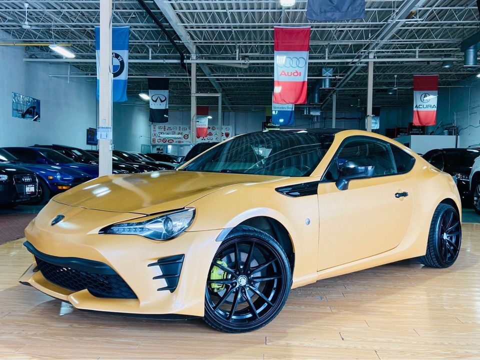 Toyota 86 mang phong cách siêu xe Lamborghini ảnh 1 Toyota 86 mang phong cach sieu xe Lamborghini anh 1