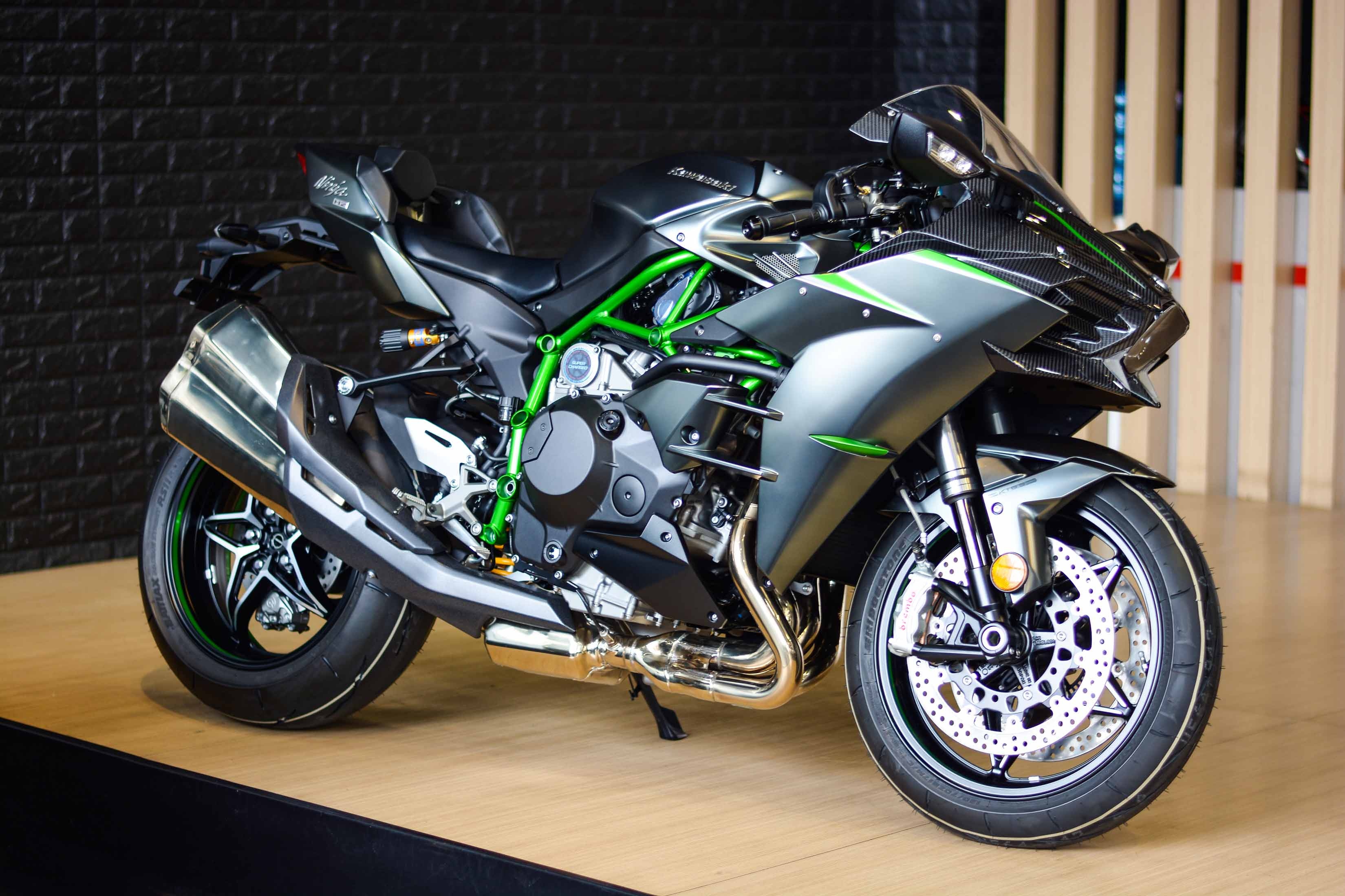 Tam gia tren 1 ty dong co the sam nhung mau xe may nao? hinh anh