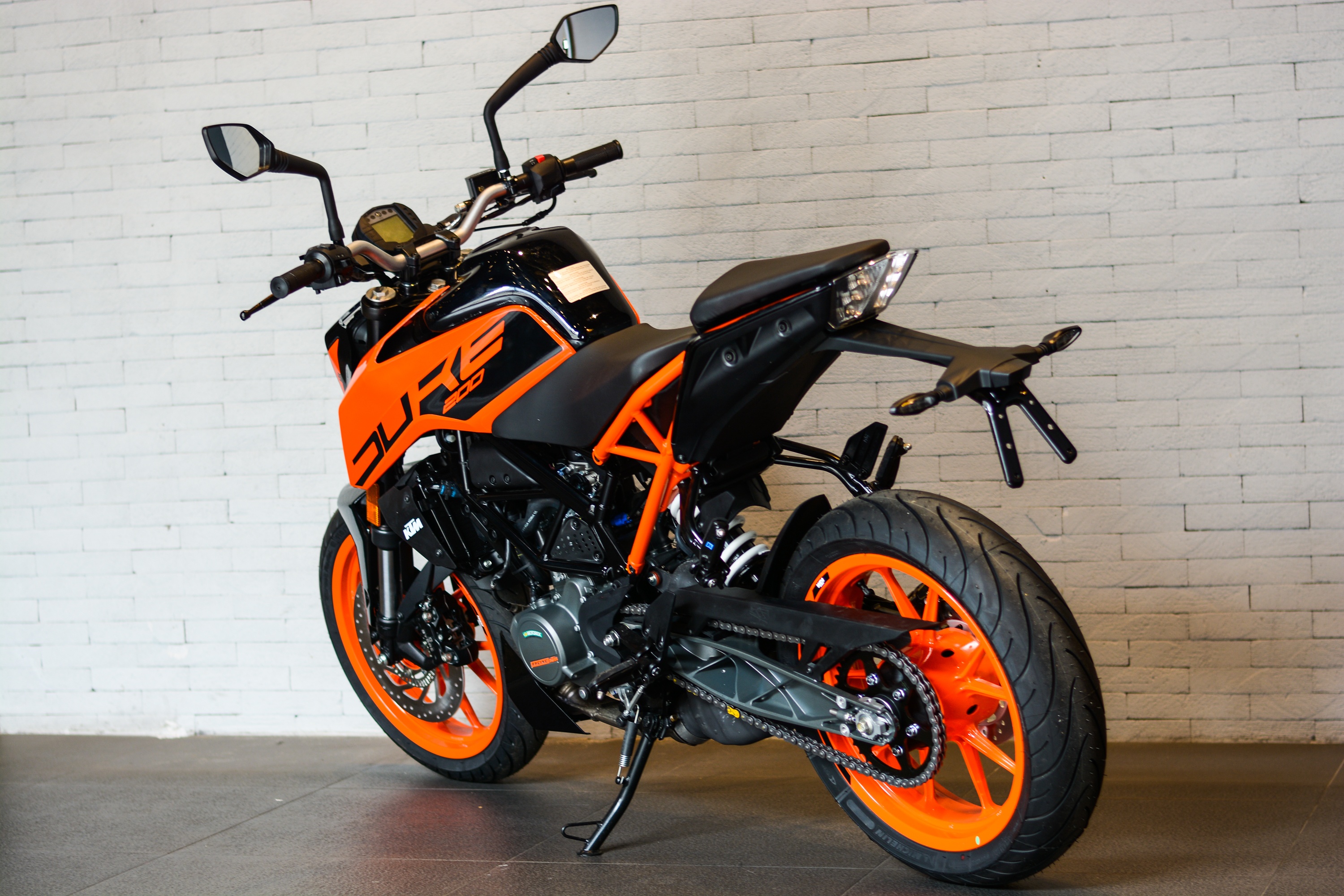 KTM 200 Duke doi 2021 tai Viet Nam anh 11
