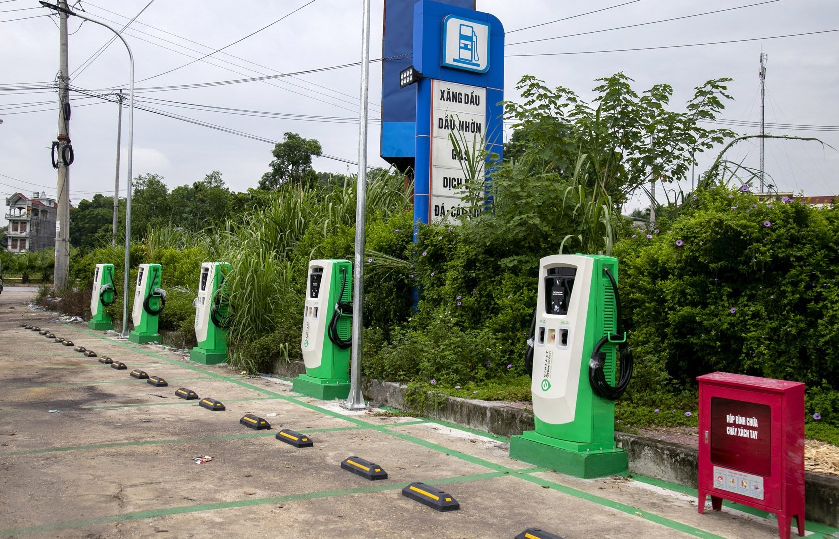trạm sạc ôtô điện VinFast ảnh 3 tram sac oto dien VinFast anh 3