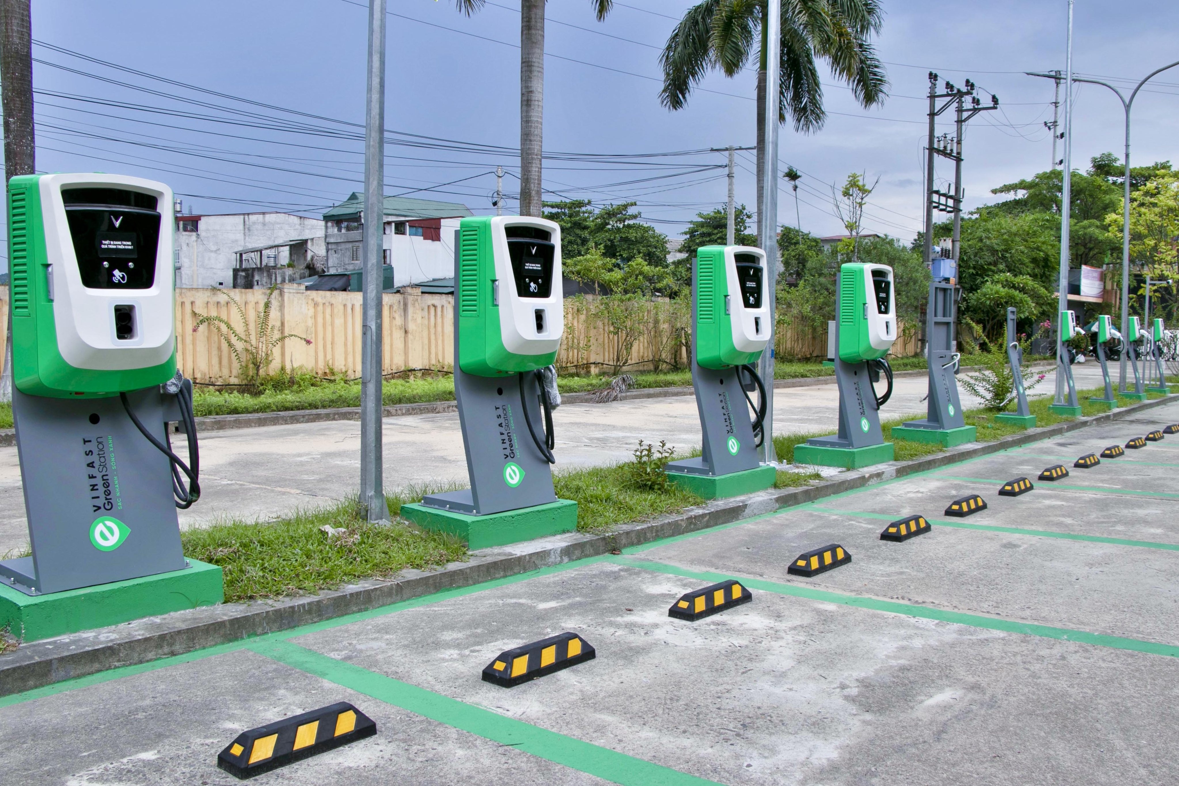 trạm sạc ôtô điện VinFast ảnh 2 tram sac oto dien VinFast anh 2