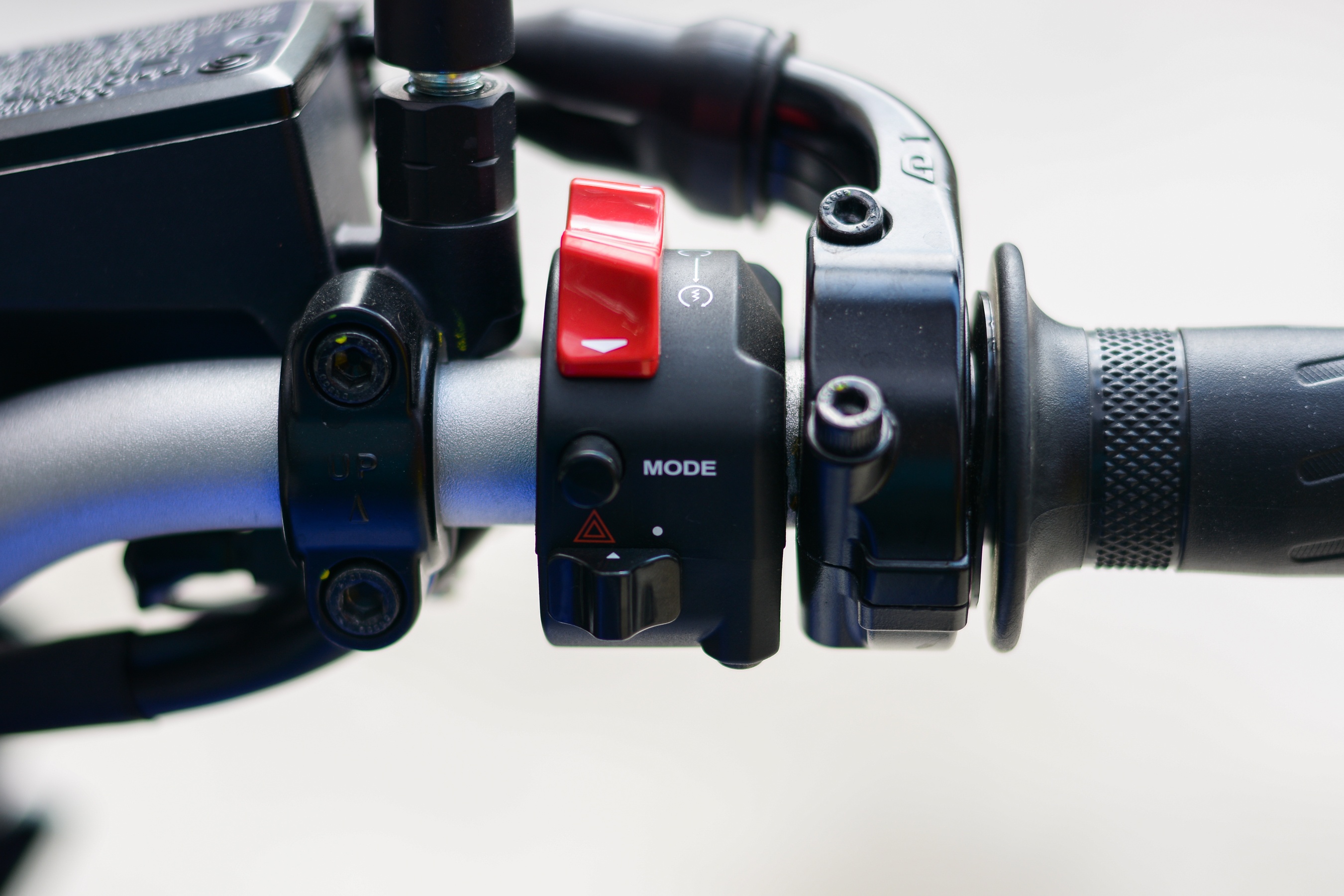 Can canh Yamaha MT-09 gia 329 trieu dong anh 7