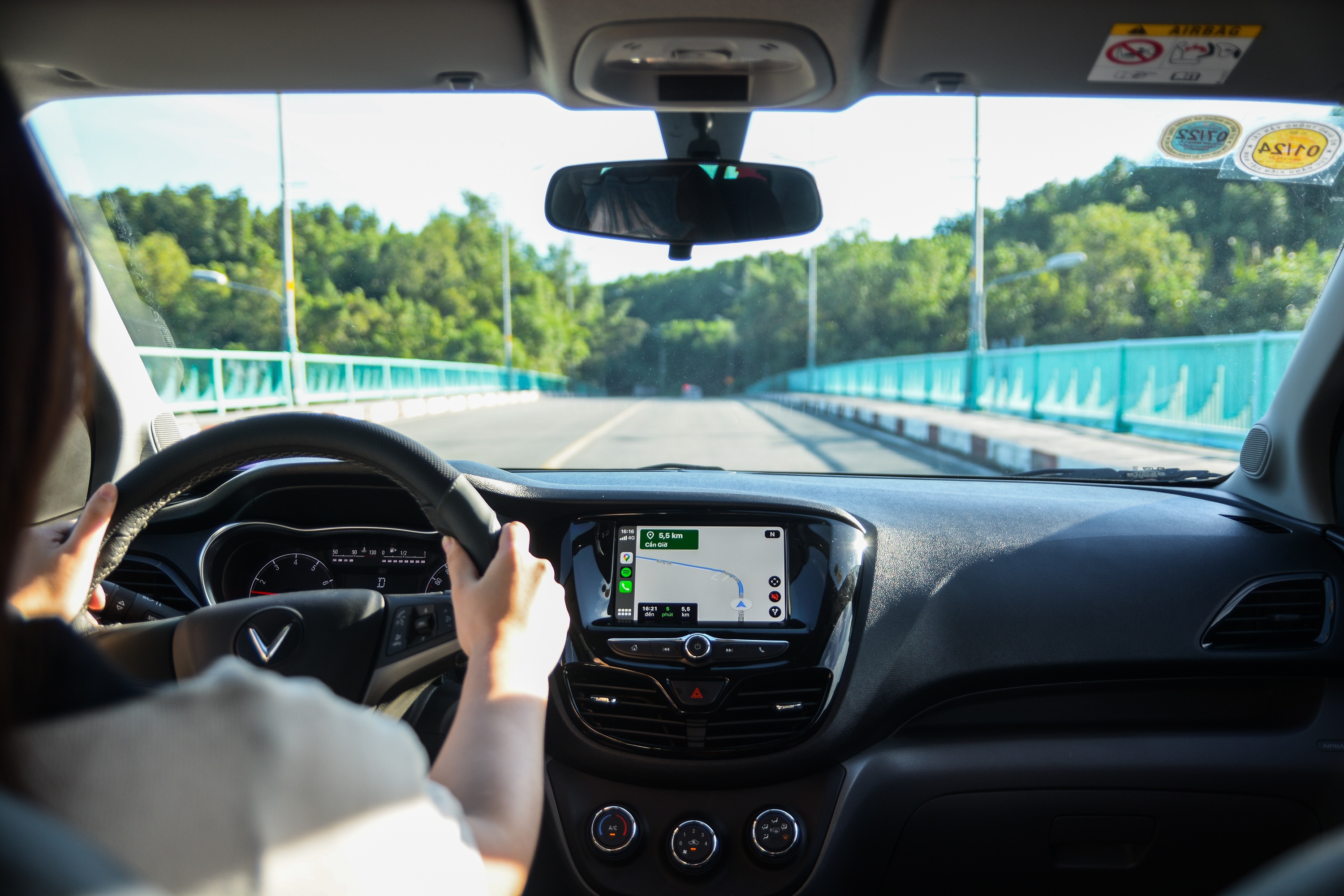 trang bi nen lap tren oto anh 2