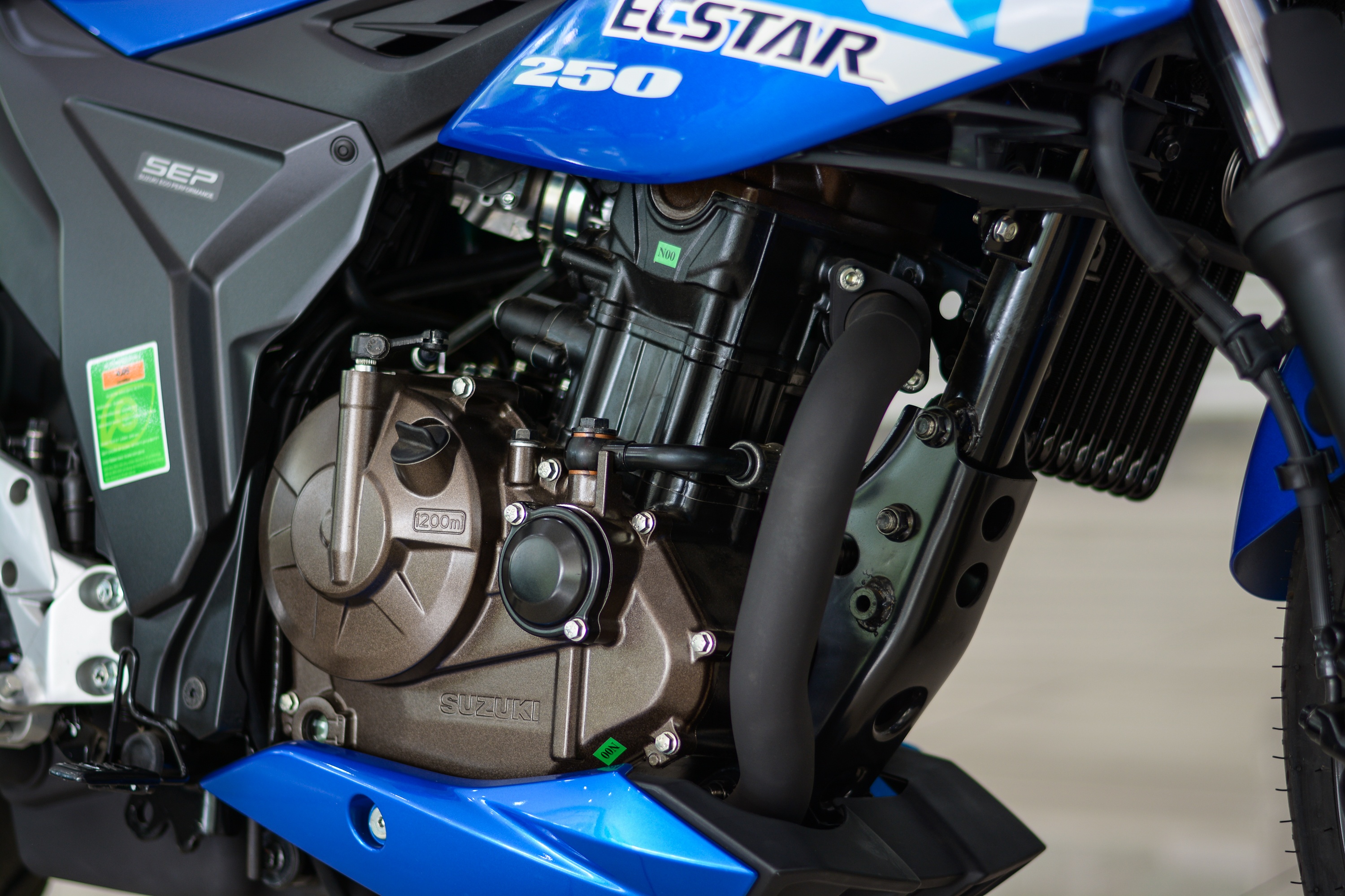 Chi tiết nakedbike Suzuki Gixxer 250 ảnh 8 Chi tiet nakedbike Suzuki Gixxer 250 anh 8