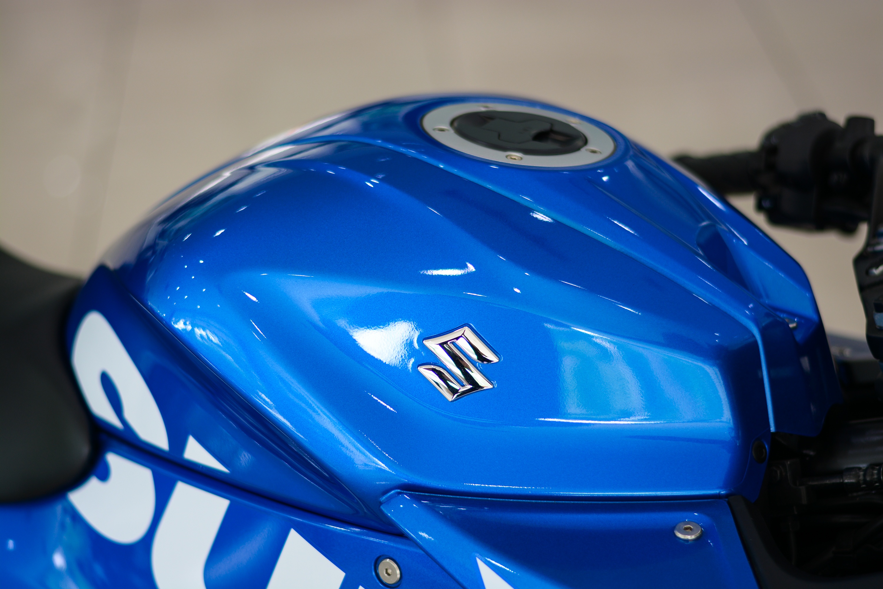 Cận cảnh Suzuki Gixxer SF250 vừa ra mắt ảnh 8 Can canh Suzuki Gixxer SF250 vua ra mat anh 8