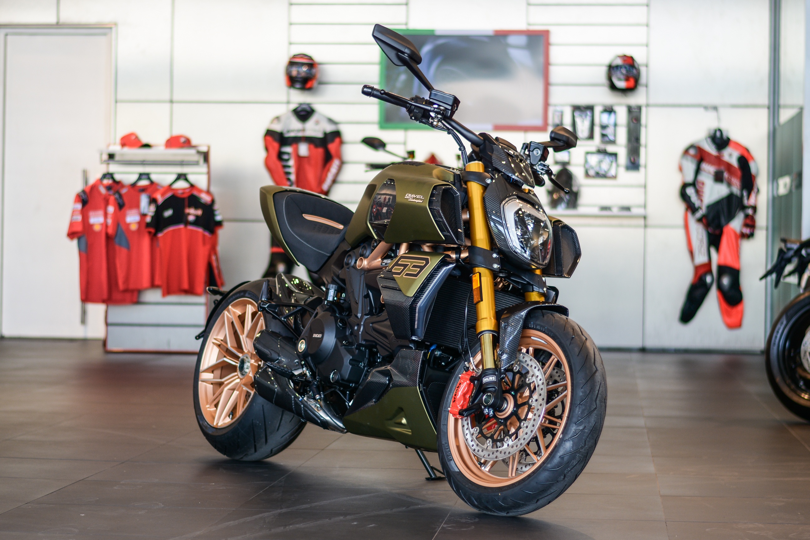 Ducati Diavel 1260 Lamborghini duy nhat Viet Nam anh 1