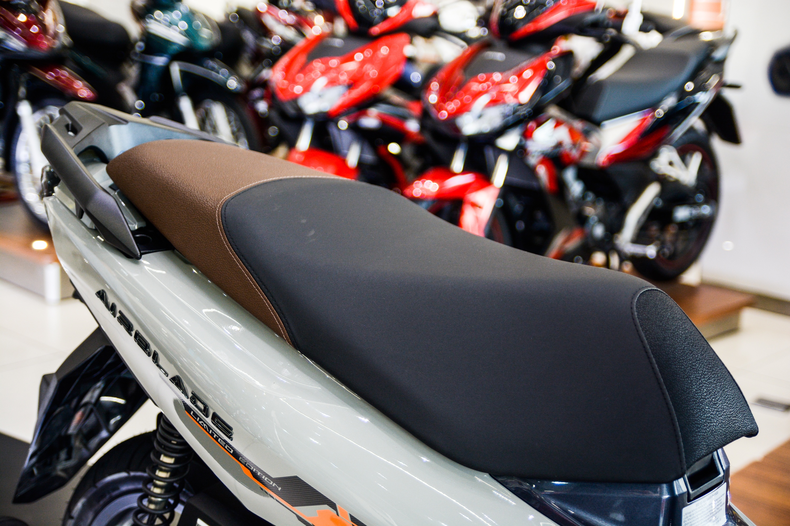 Chi tiet Honda Air Blade ban Gioi han anh 7