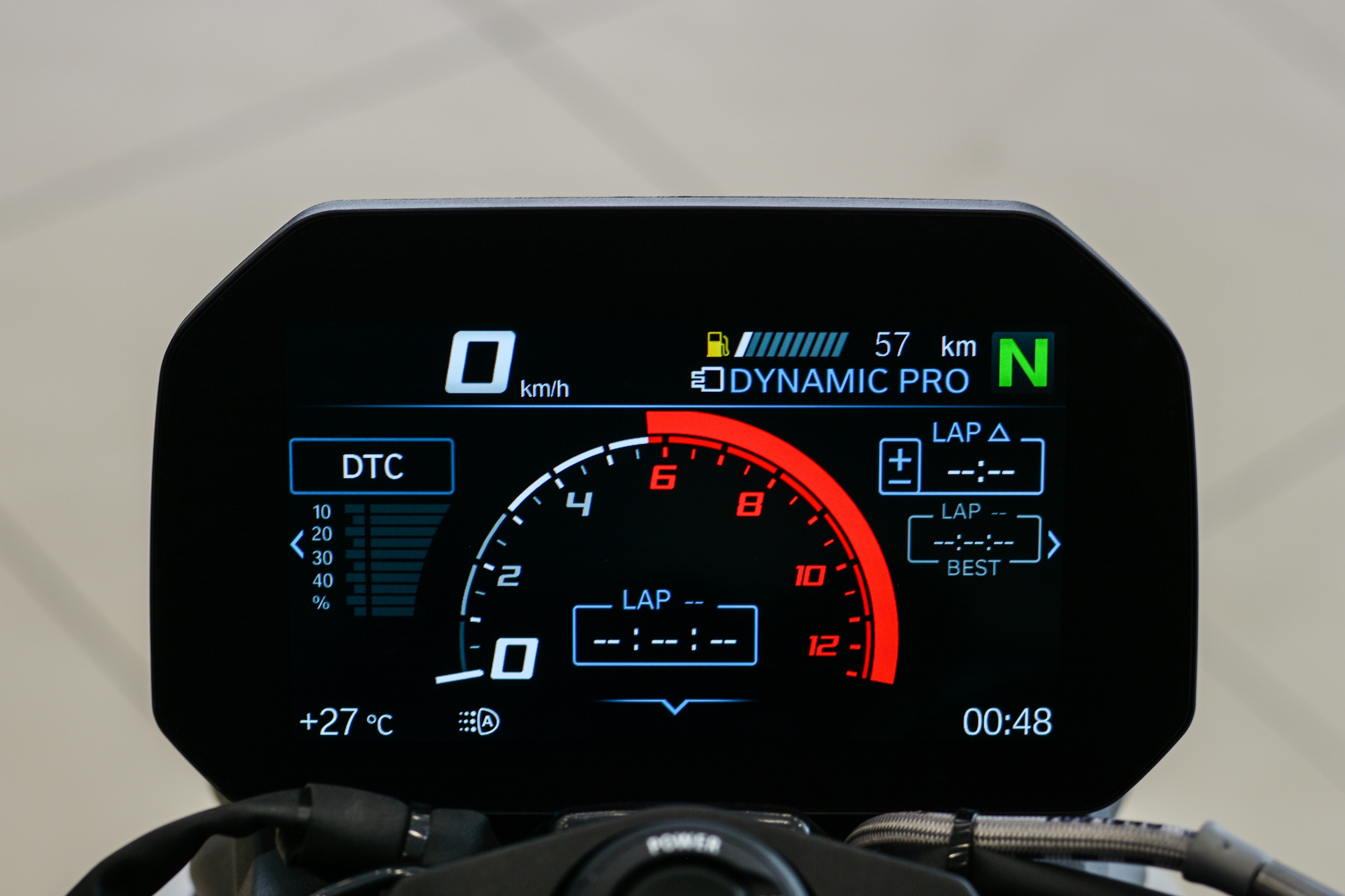 Chi tiết BMW S 1000 R 2021 ảnh 10 Chi tiet BMW S 1000 R 2021 anh 10