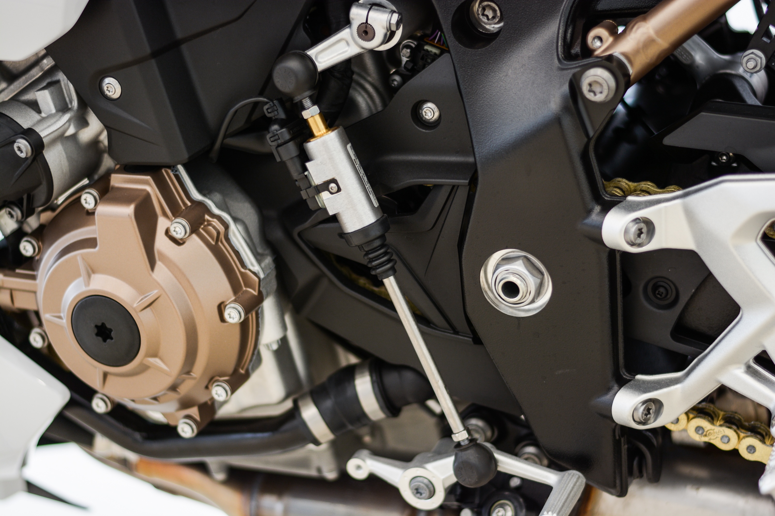 Chi tiet BMW S 1000 R 2021 anh 16