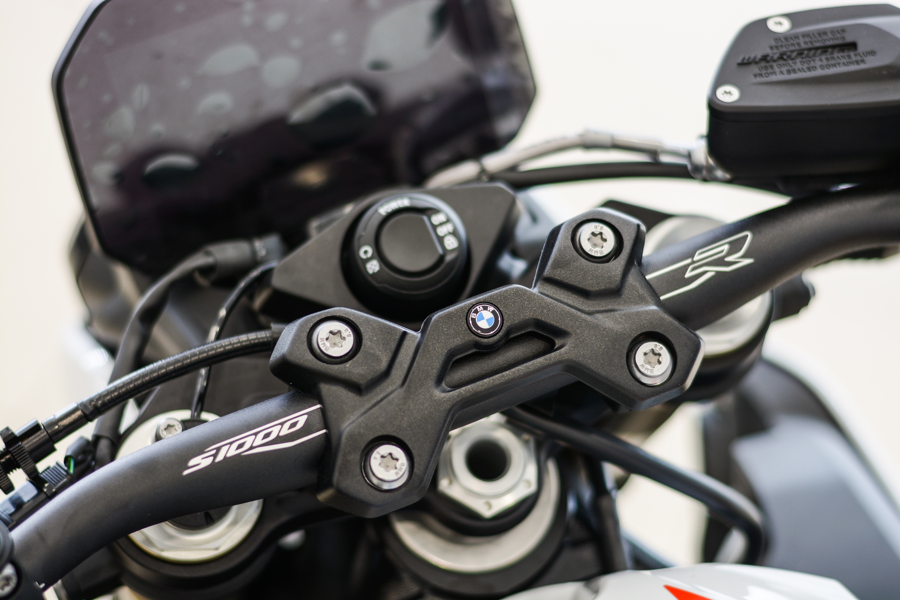 Chi tiet BMW S 1000 R 2021 anh 6