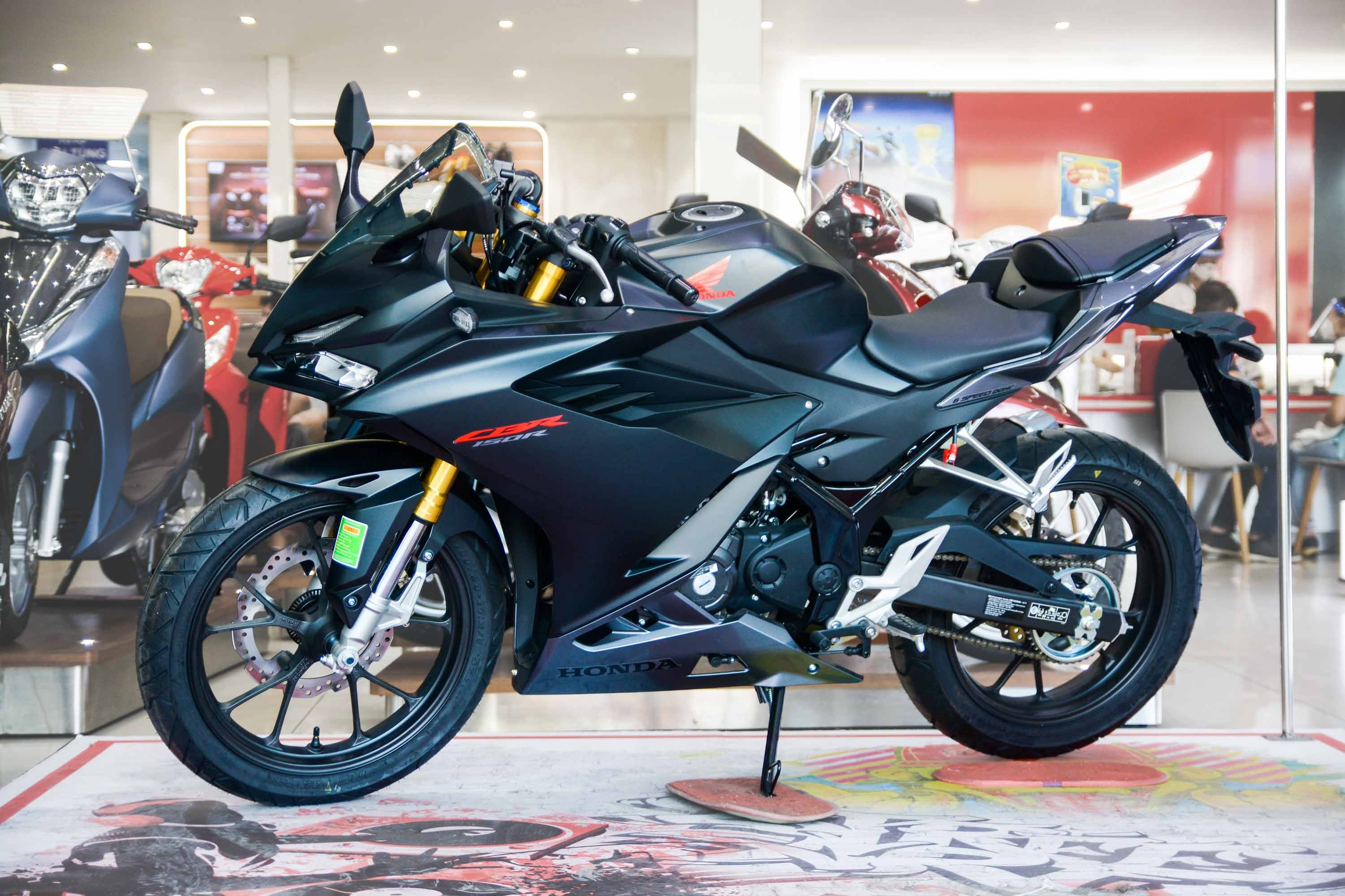Can canh Honda CBR150R ban Dac biet tai TP.HCM hinh anh