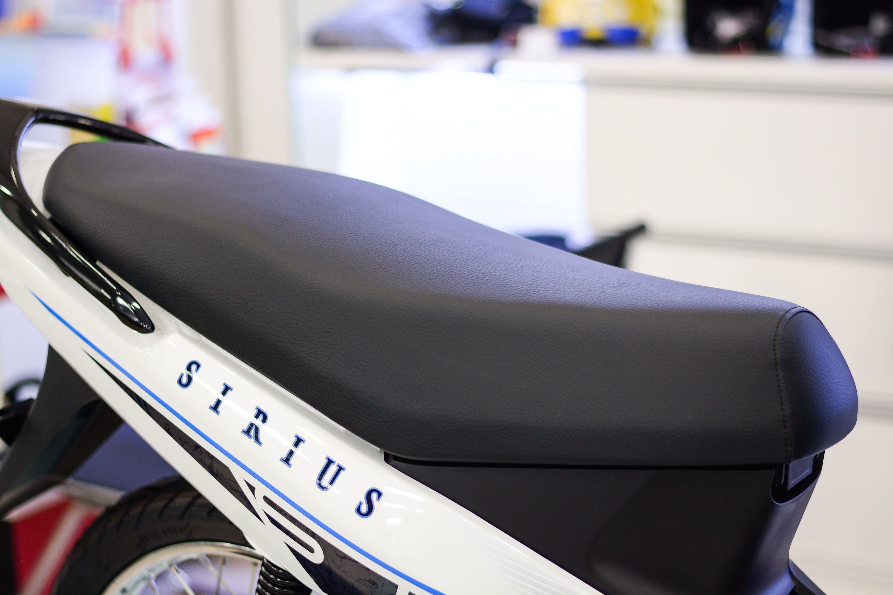 Can canh Yamaha Sirius 2021 anh 9