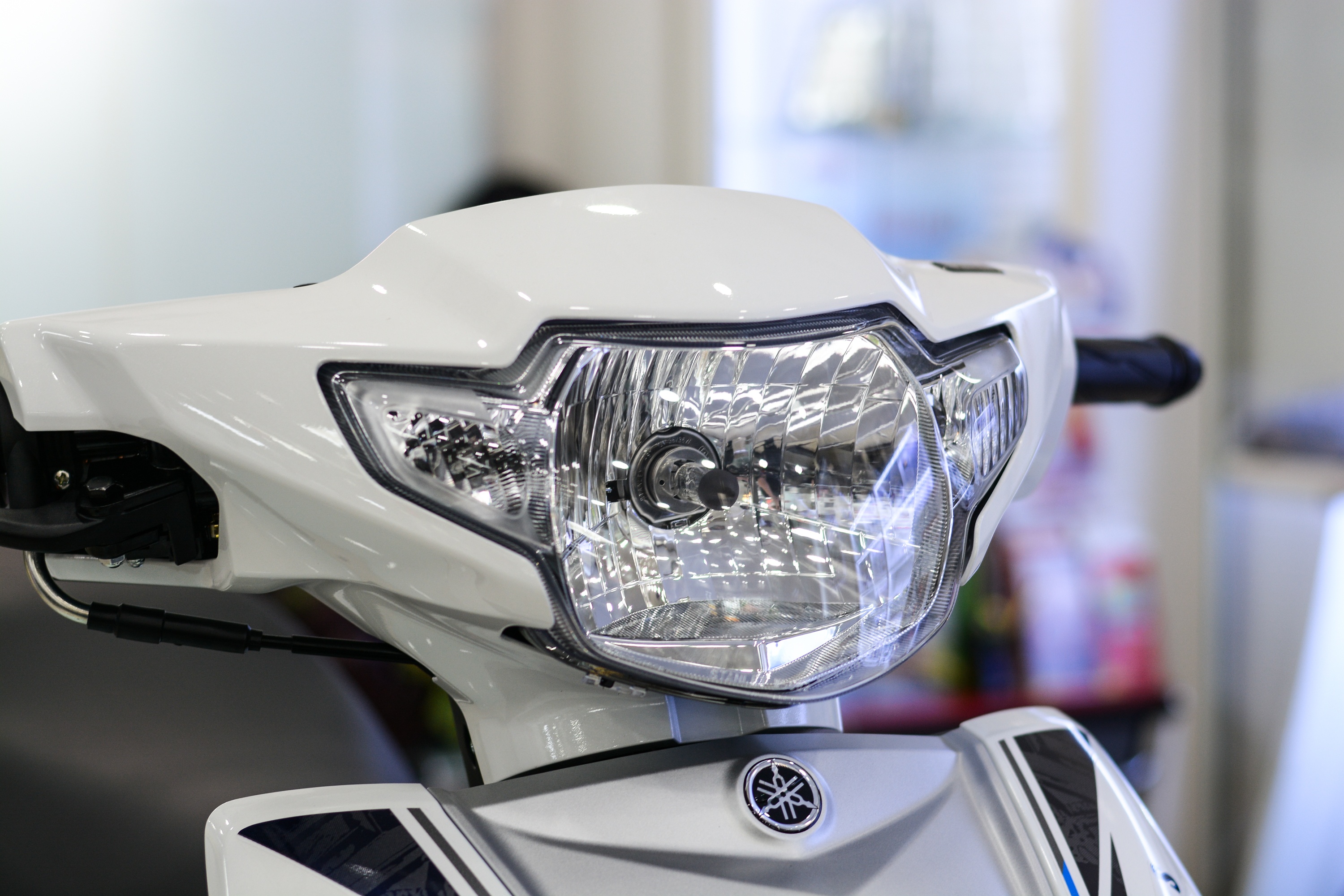 Can canh Yamaha Sirius 2021 anh 3