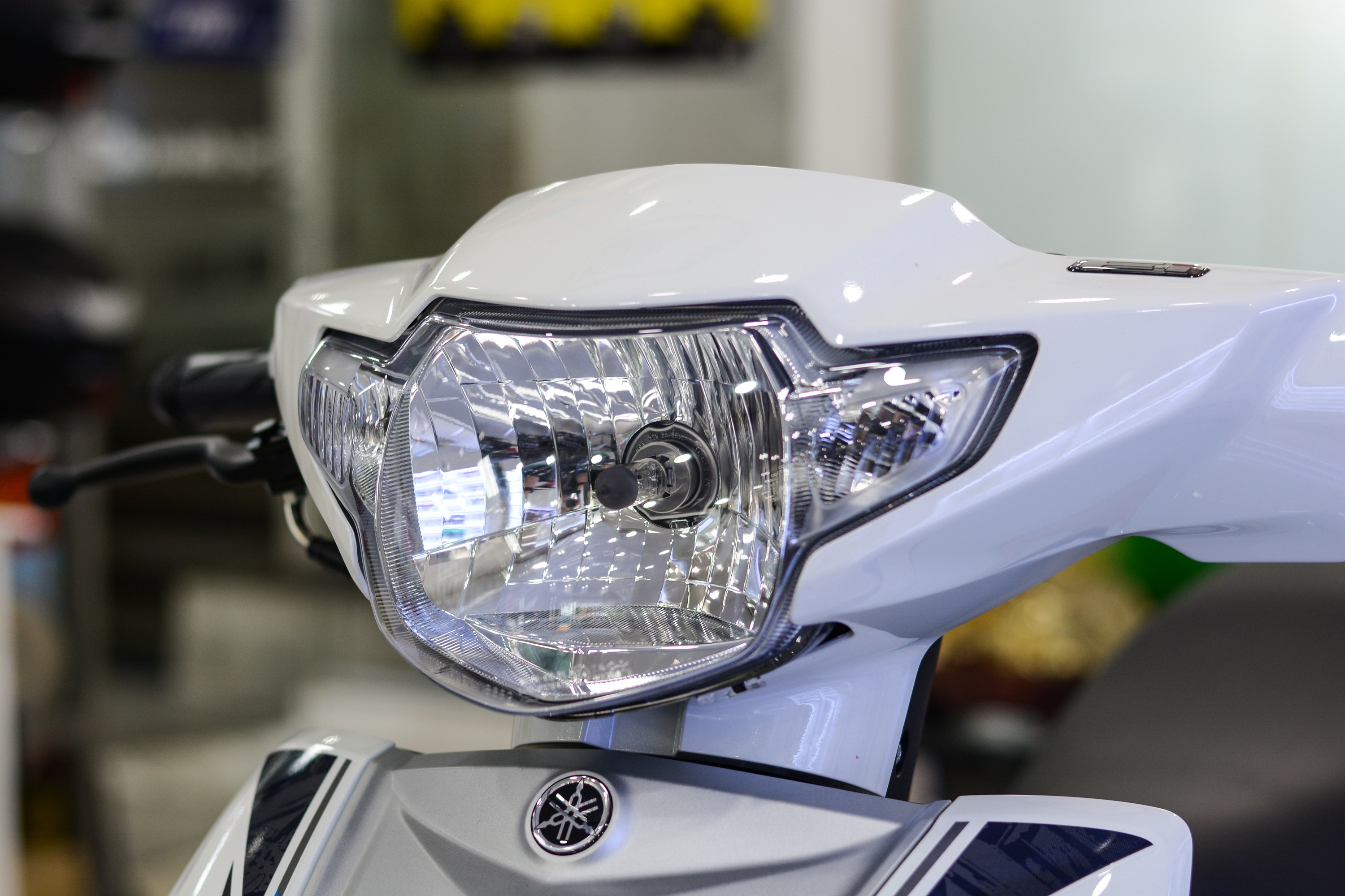 Can canh Yamaha Sirius 2021 anh 4