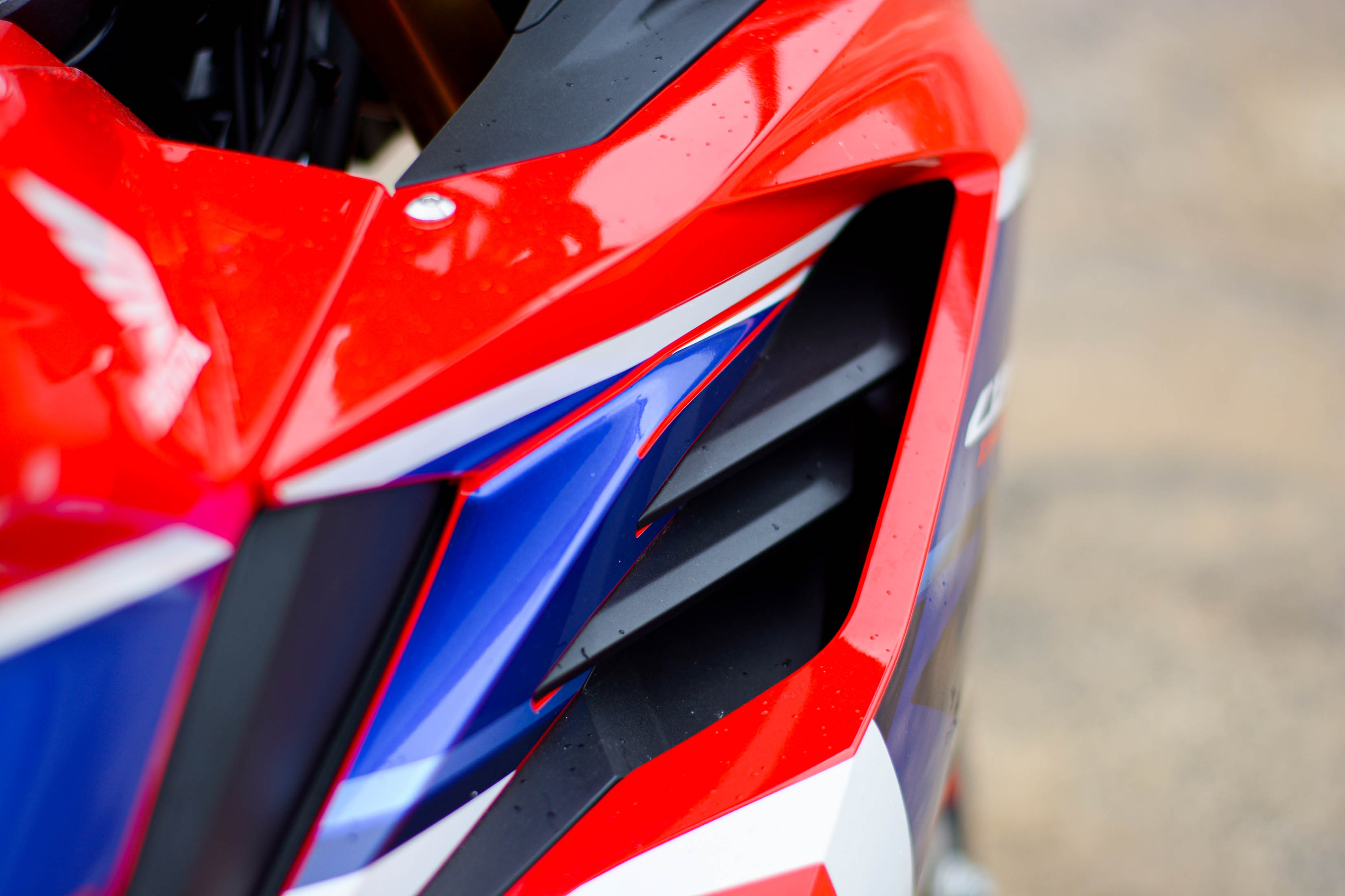 Trải nghiệm Honda CBR150R trong đô thị ảnh 4 Trai nghiem Honda CBR150R trong do thi anh 4