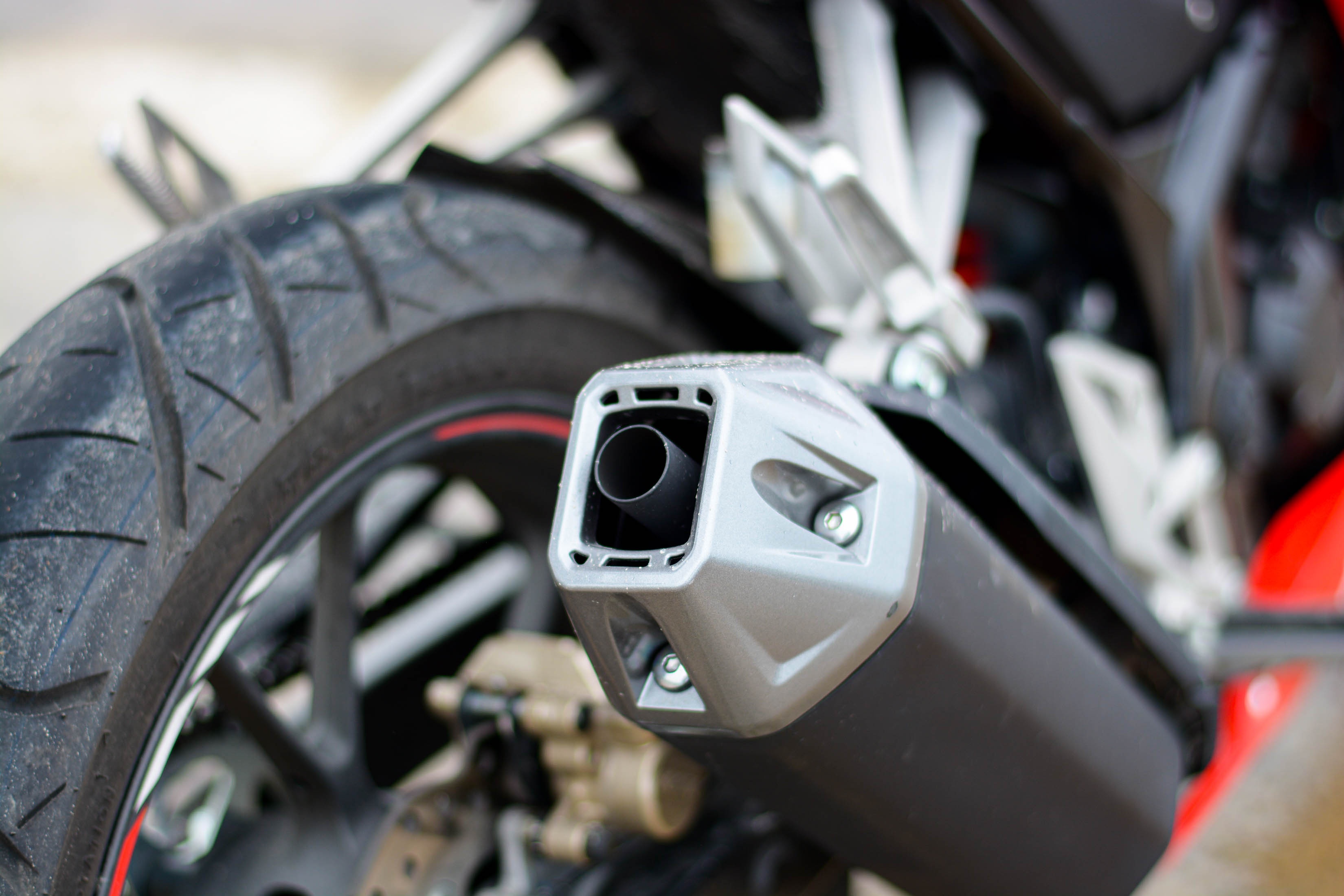 Trải nghiệm Honda CBR150R trong đô thị ảnh 5 Trai nghiem Honda CBR150R trong do thi anh 5