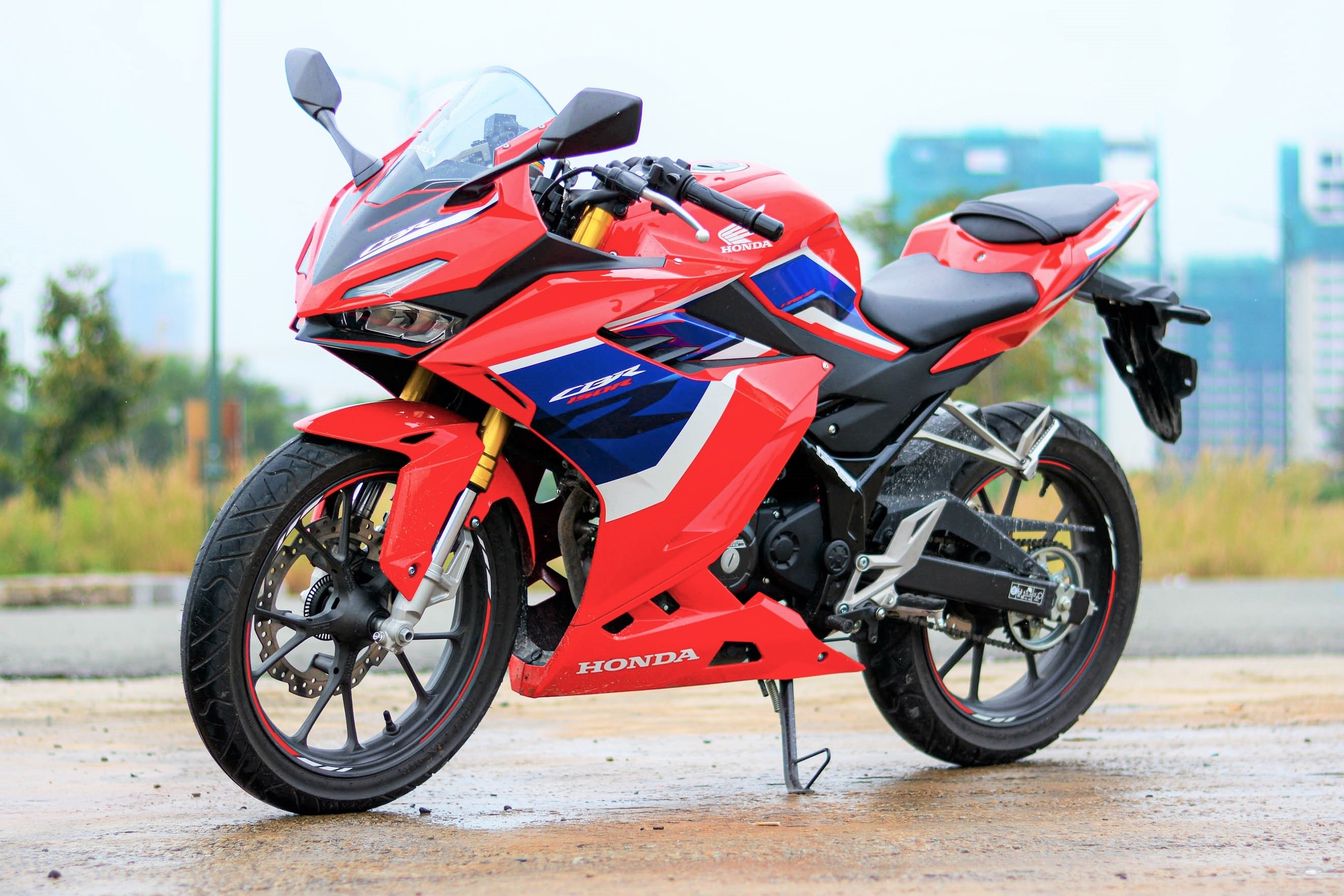 Honda CBR150R co the tao nen con sot moi? hinh anh
