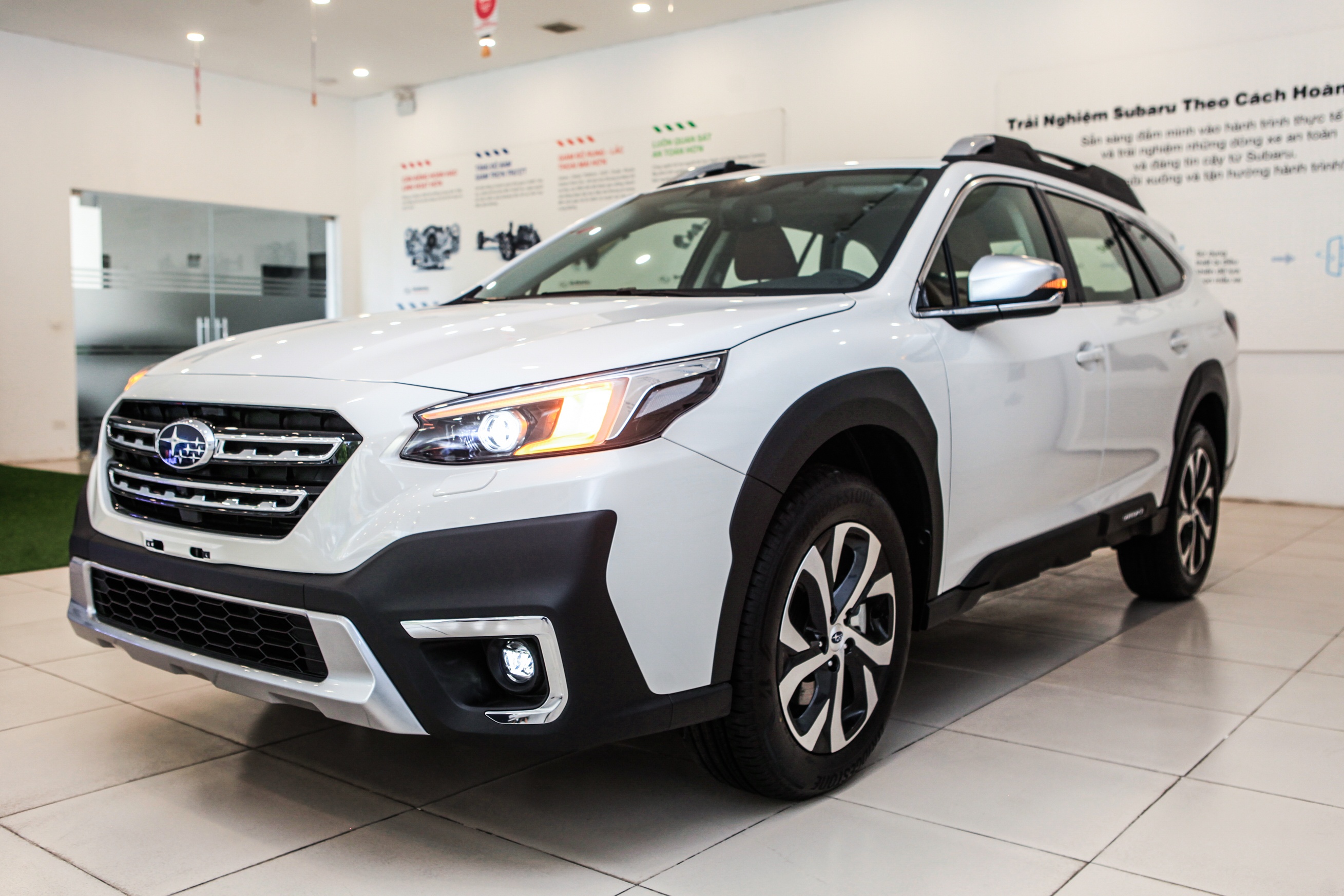 Chi tiet Subaru Outback 2021 gia gan 2 ty dong tai Viet Nam hinh anh