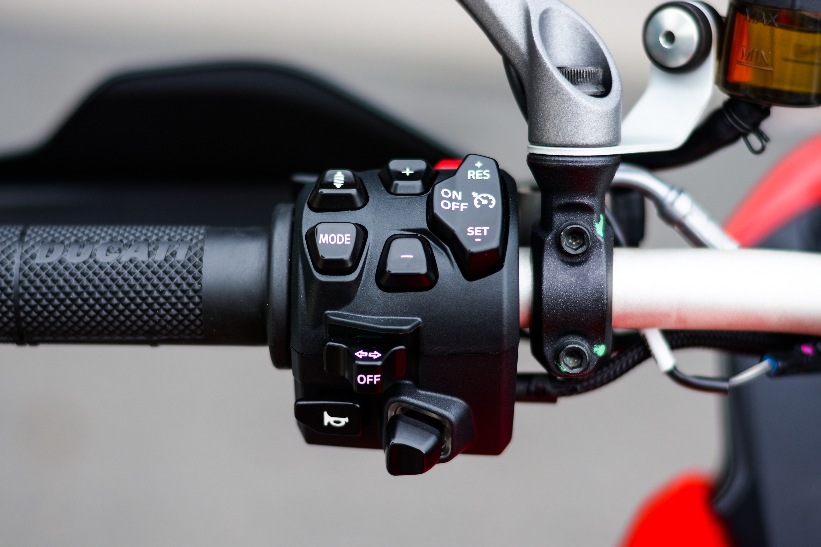 Ducati Multistrada V4 S the he moi tai Viet Nam anh 15