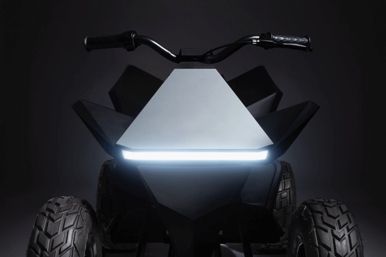 Tesla ra mat xe dien dia hinh danh cho tre em anh 3