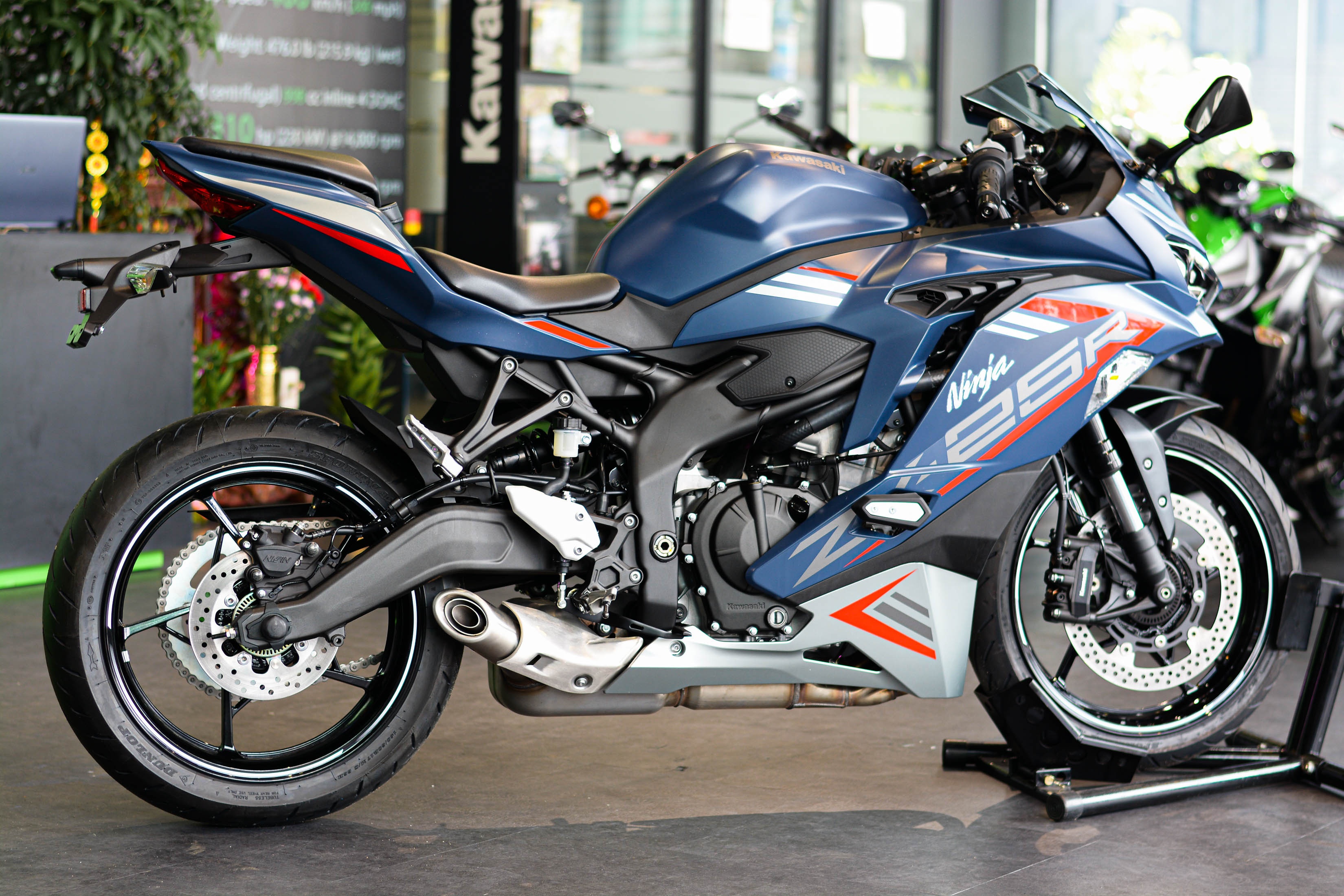 Kawasaki Ninja ZX-25R SE đời 2022 ảnh 12 Kawasaki Ninja ZX-25R SE doi 2022 anh 12
