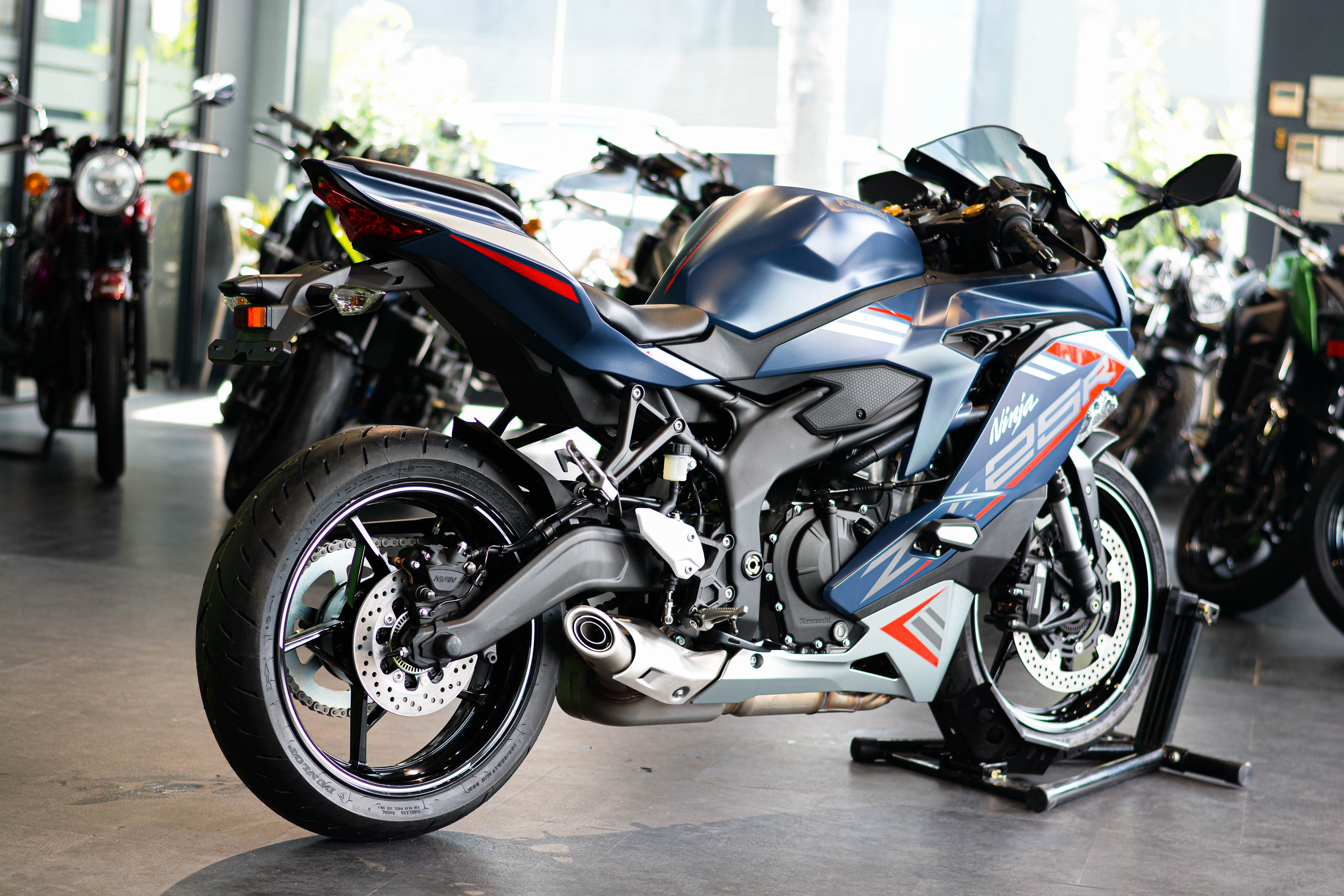 Kawasaki Ninja ZX-25R SE đời 2022 ảnh 2 Kawasaki Ninja ZX-25R SE doi 2022 anh 2