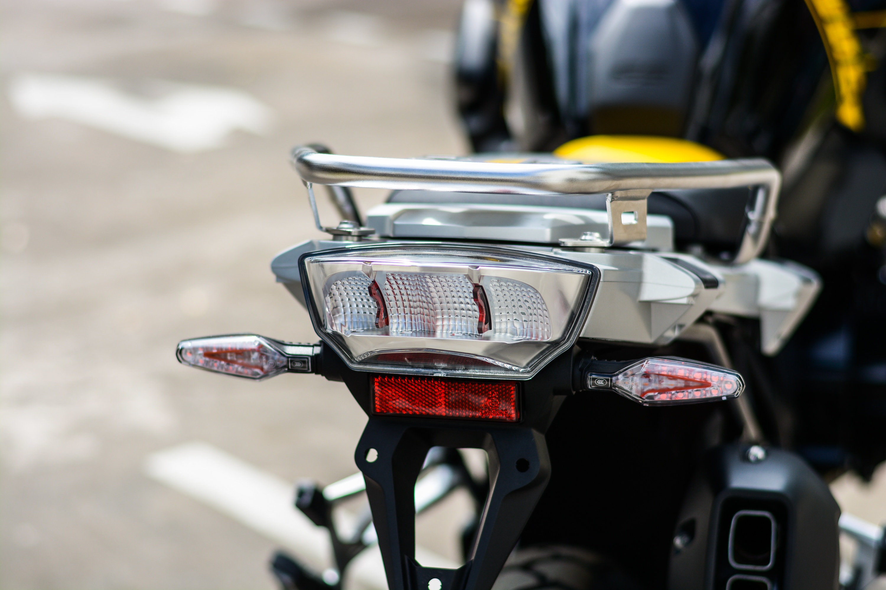 BMW R 1250 GS phien ban dac biet tai Viet Nam anh 12