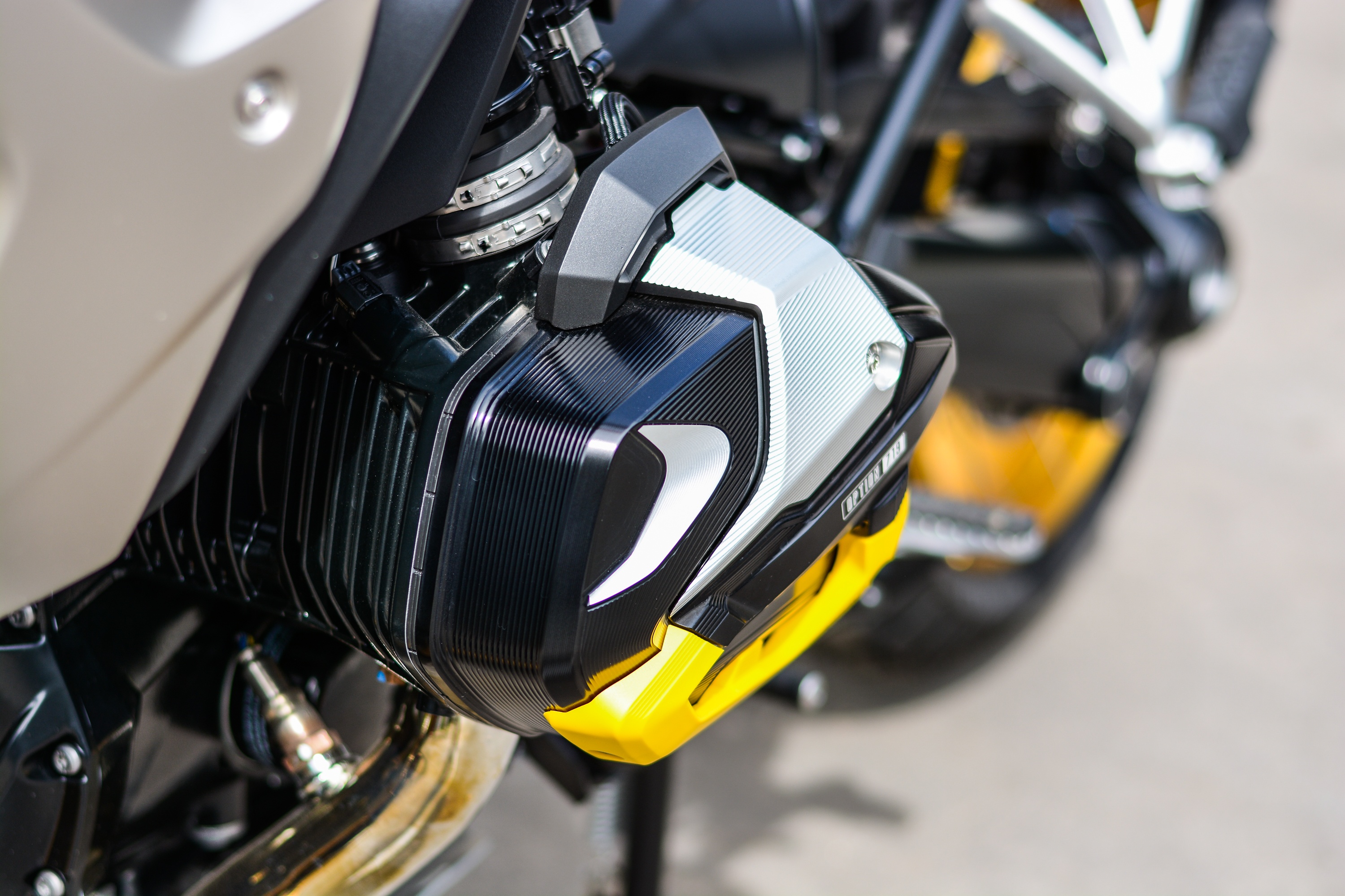 BMW R 1250 GS phien ban dac biet tai Viet Nam anh 8