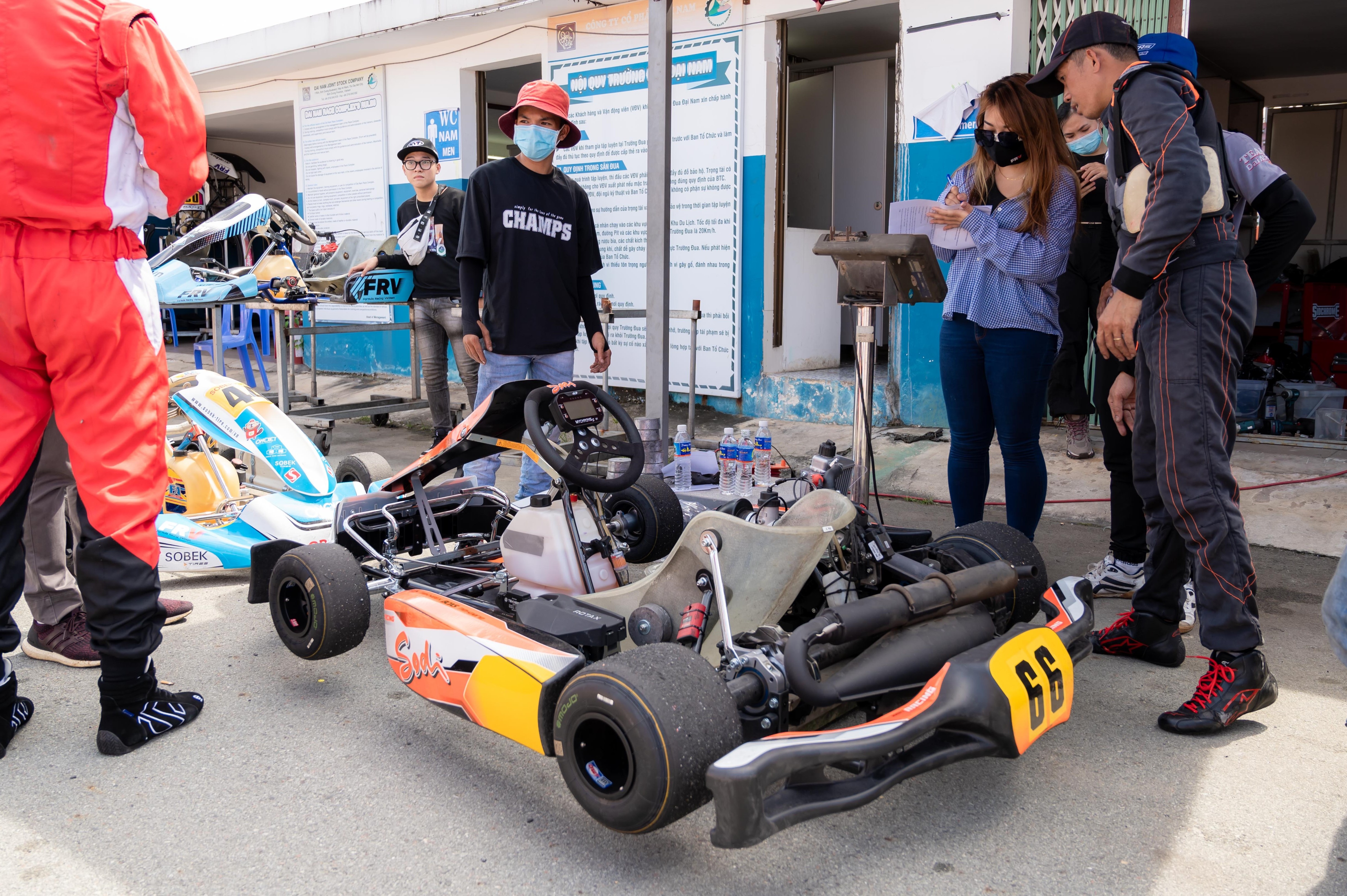 dua xe Go-Kart chuyen nghiep tai Viet Nam anh 2