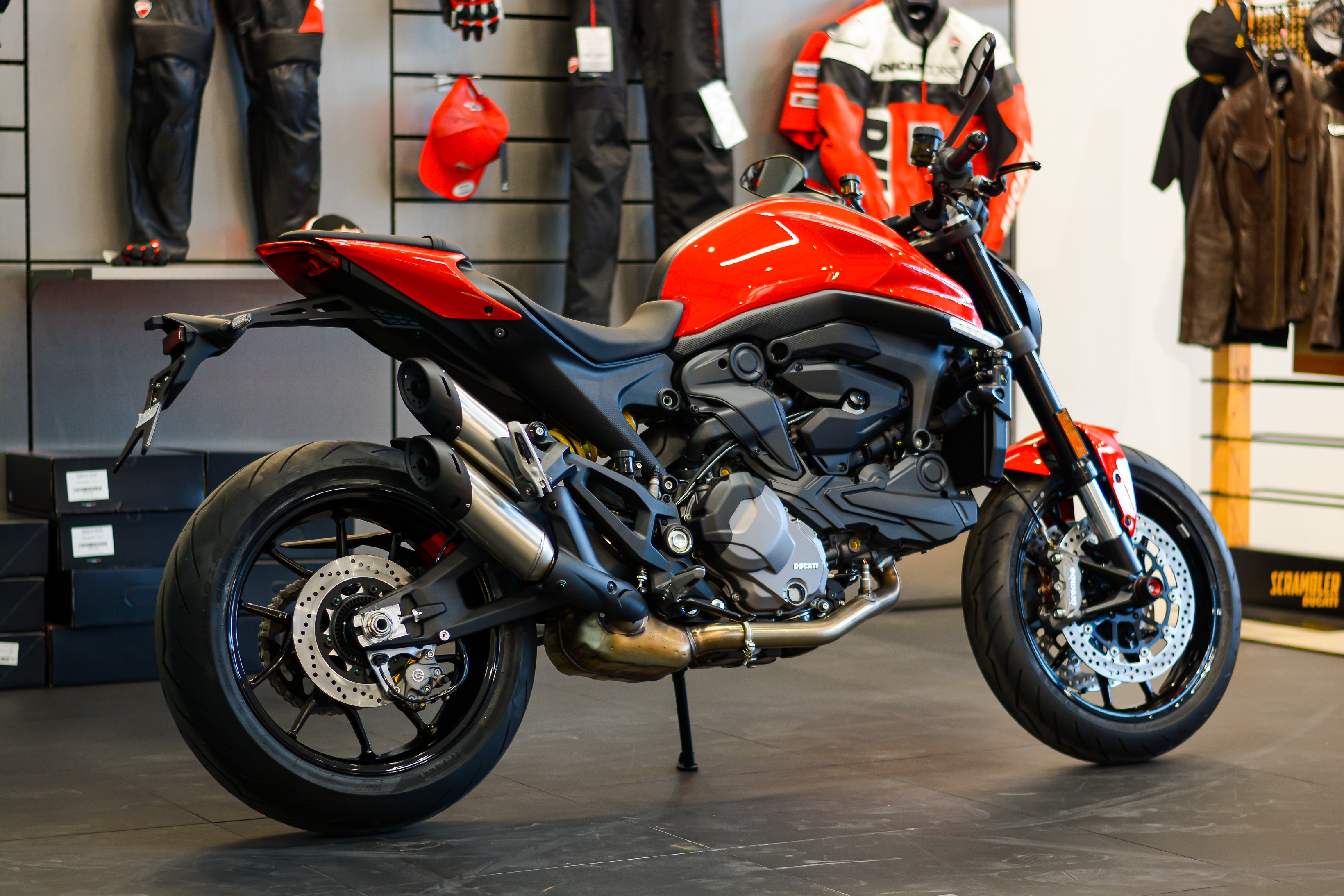 Ducati Monster thế hệ mới về Việt Nam ảnh 16 Ducati Monster the he moi ve Viet Nam anh 16