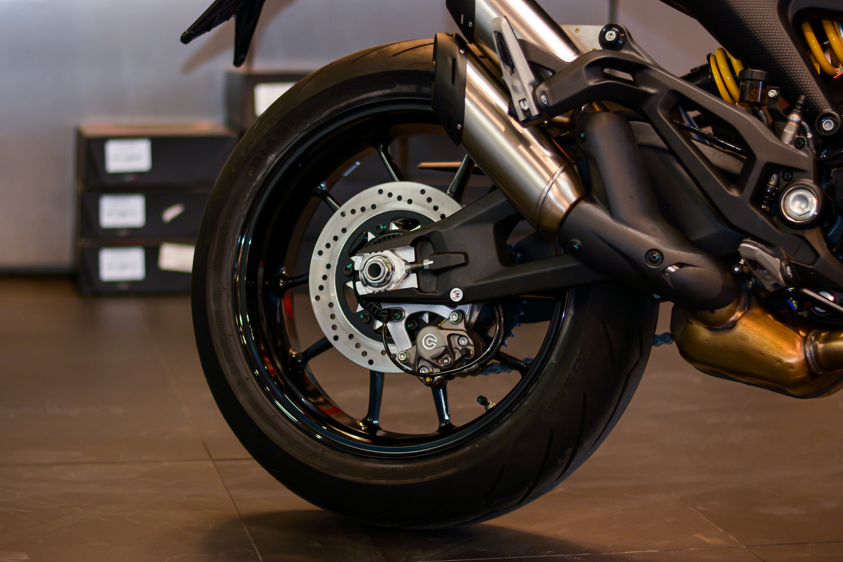 Ducati Monster thế hệ mới về Việt Nam ảnh 6 Ducati Monster the he moi ve Viet Nam anh 6
