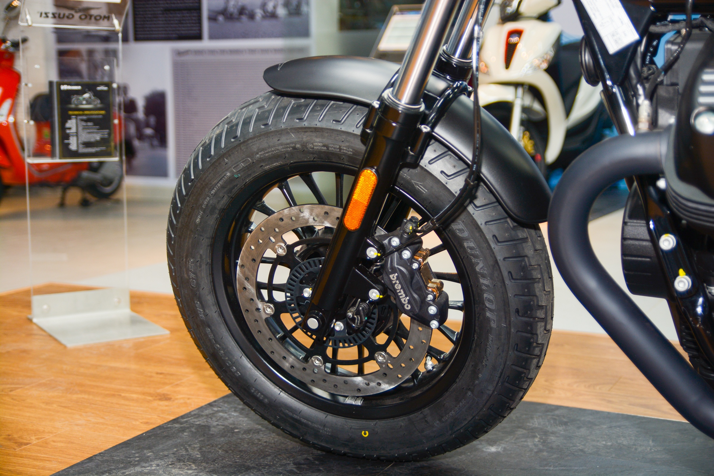 Moto Guzzi V9 Bobber ban tai Viet Nam co gi dac biet anh 4