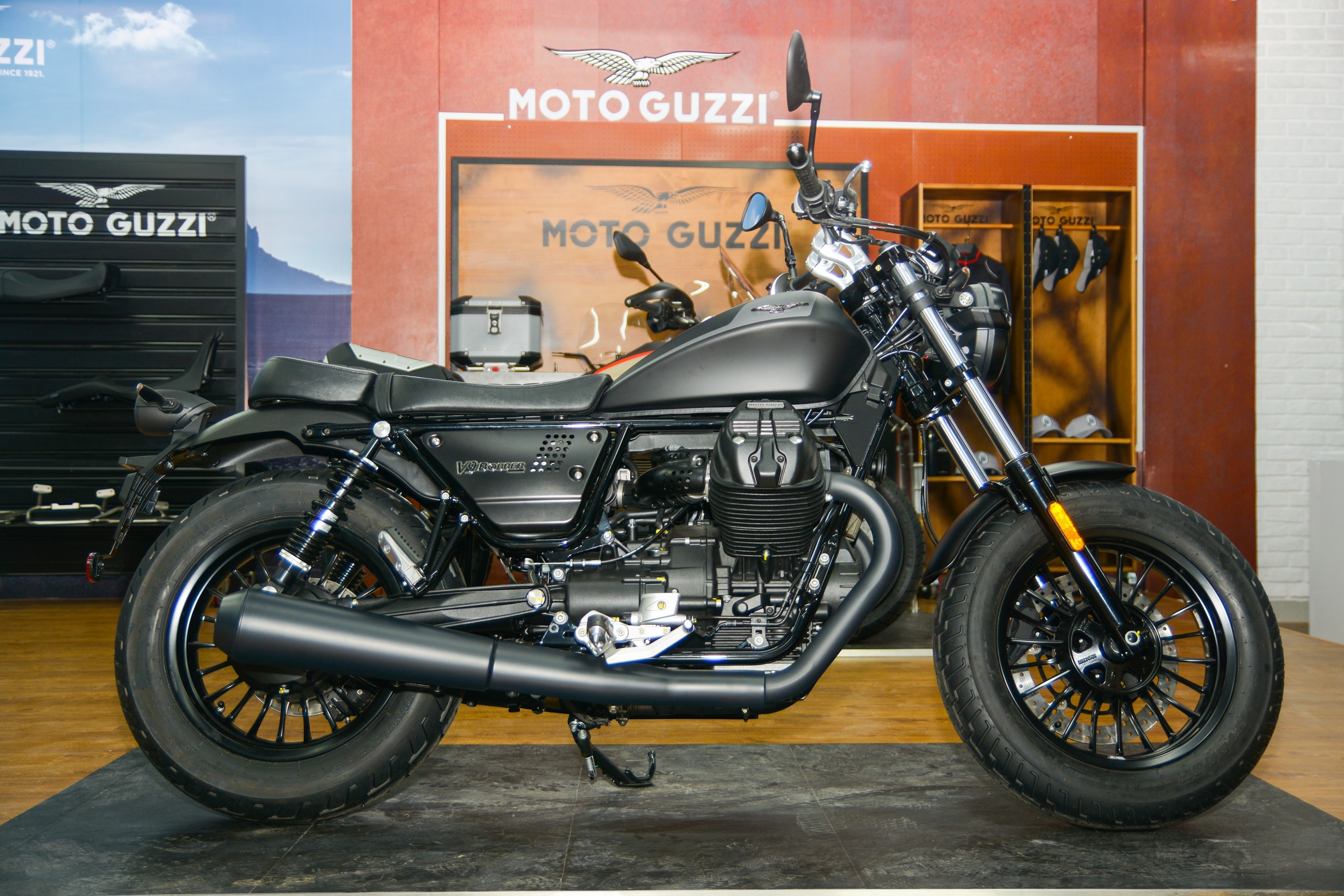 Moto Guzzi V9 Bobber ban tai Viet Nam co gi dac biet anh 2