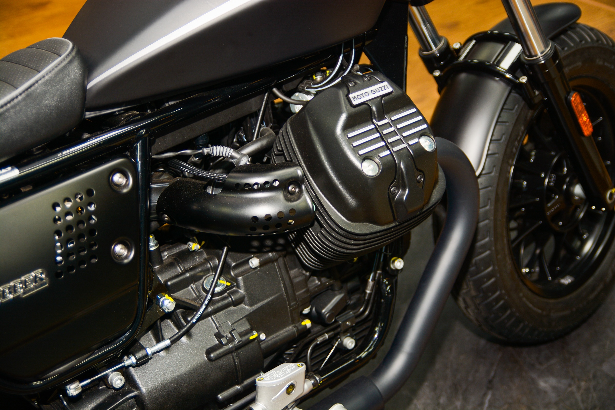 Moto Guzzi V9 Bobber ban tai Viet Nam co gi dac biet anh 10