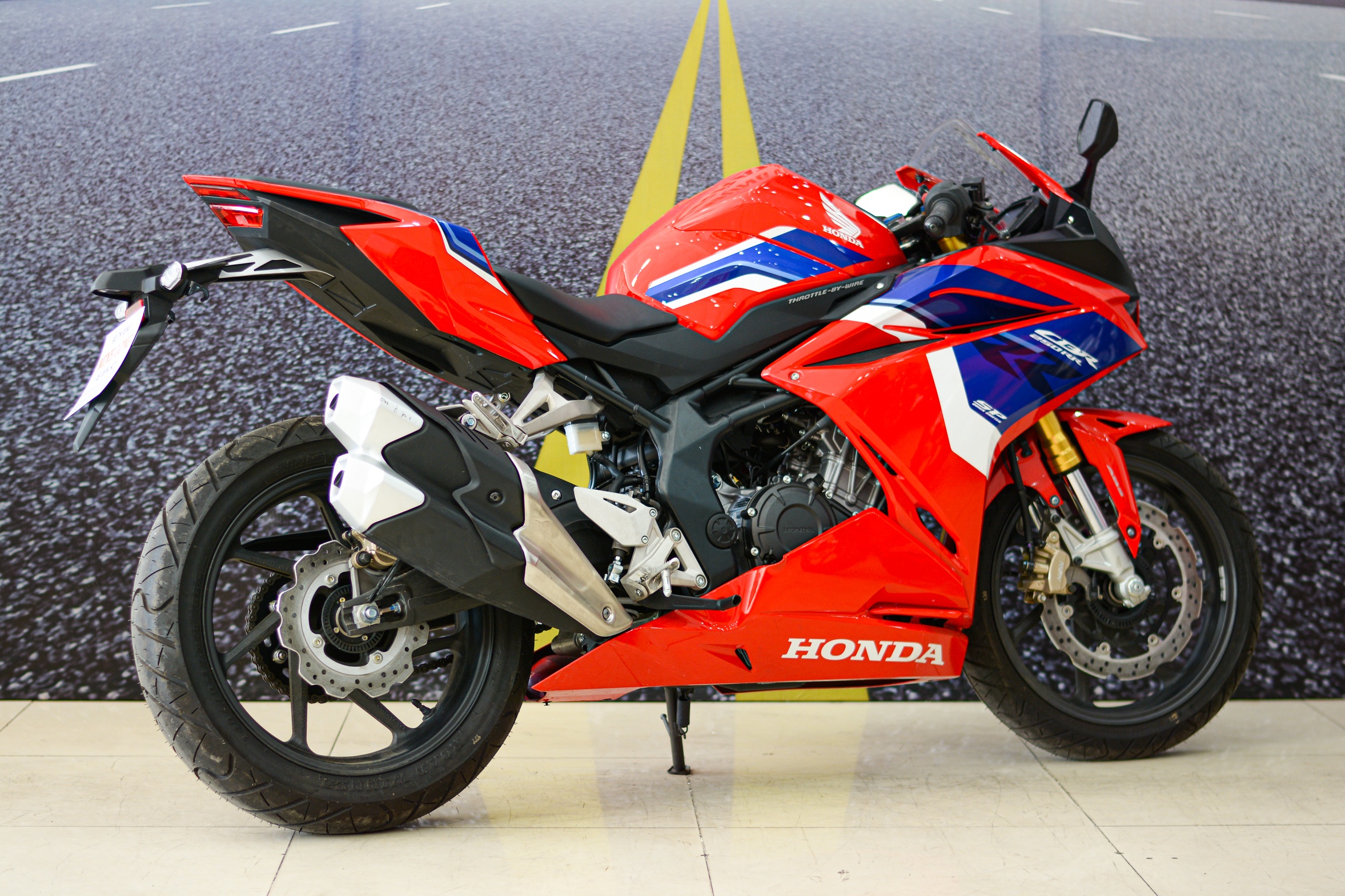Chi tiết Honda CBR250RR 2022 tại Việt Nam ảnh 17 Chi tiet Honda CBR250RR 2022 tai Viet Nam anh 17