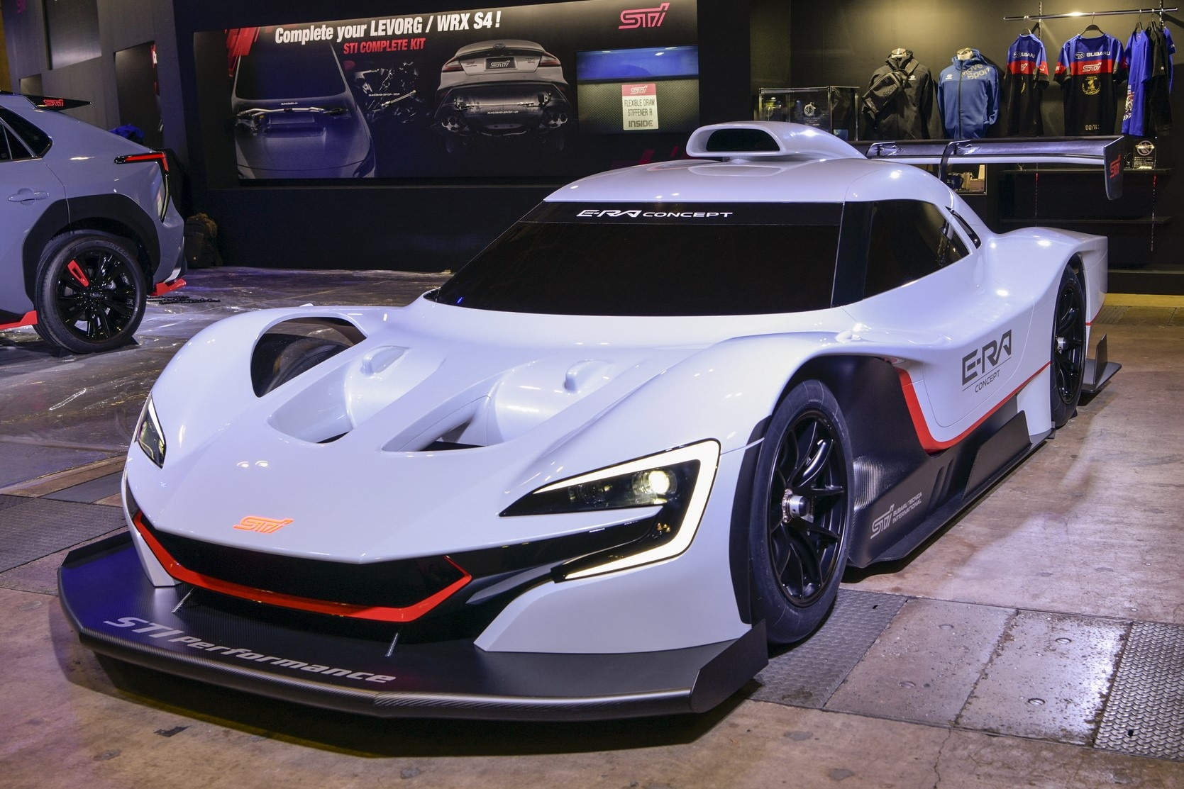 Subaru STI E-RA Concept - xe dien manh hon 1.000 ma luc hinh anh