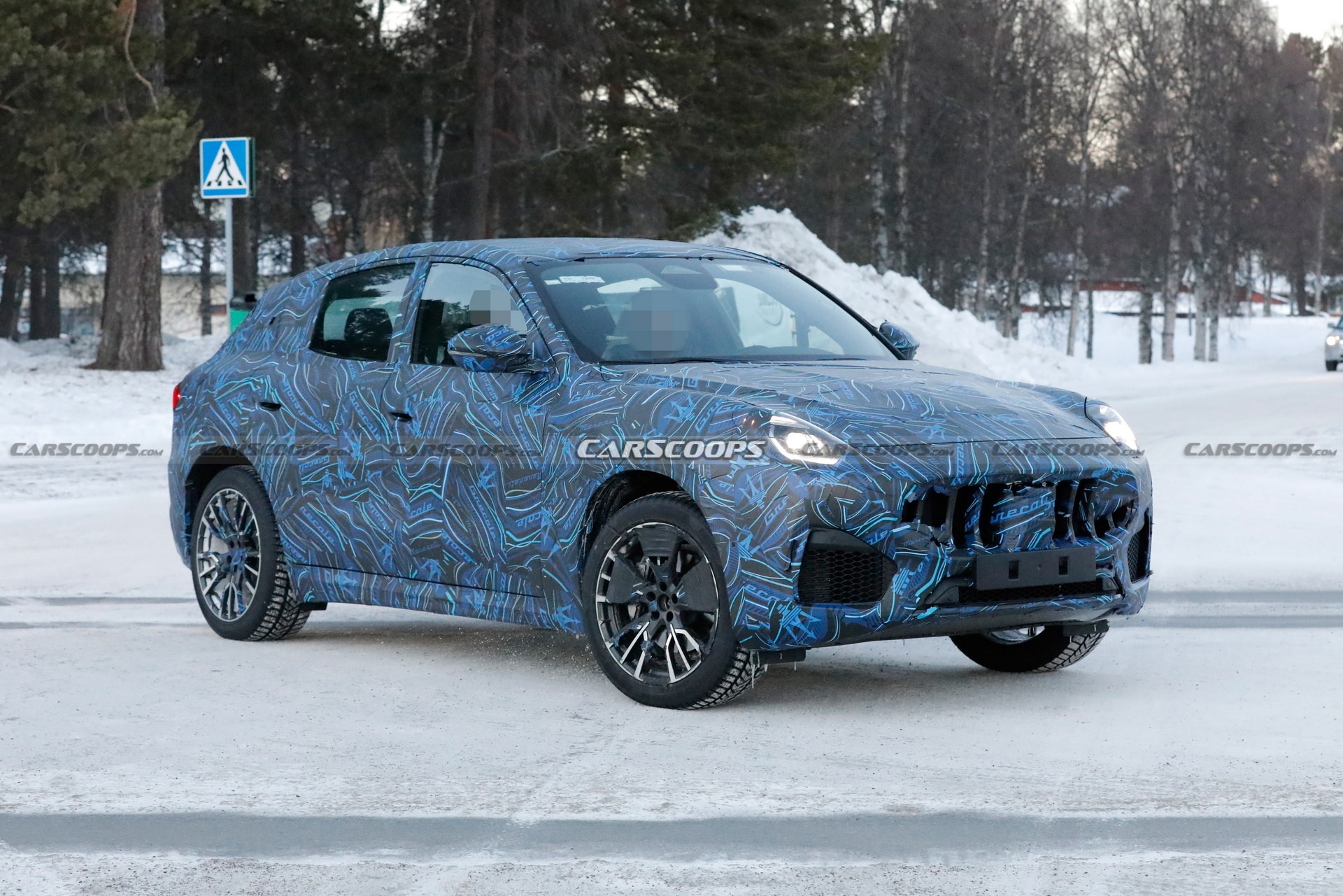 Lo anh noi that SUV Maserati Grecale anh 3