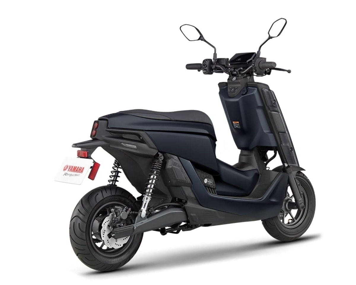 Yamaha EMF ra mat anh 3