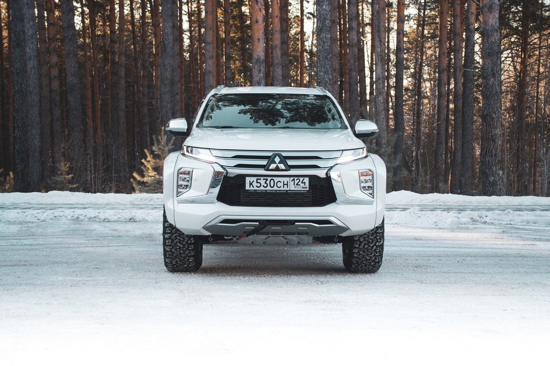 Mitsubishi Pajero Sport với bản độ off-road ảnh 3 Mitsubishi Pajero Sport voi ban do off-road anh 3
