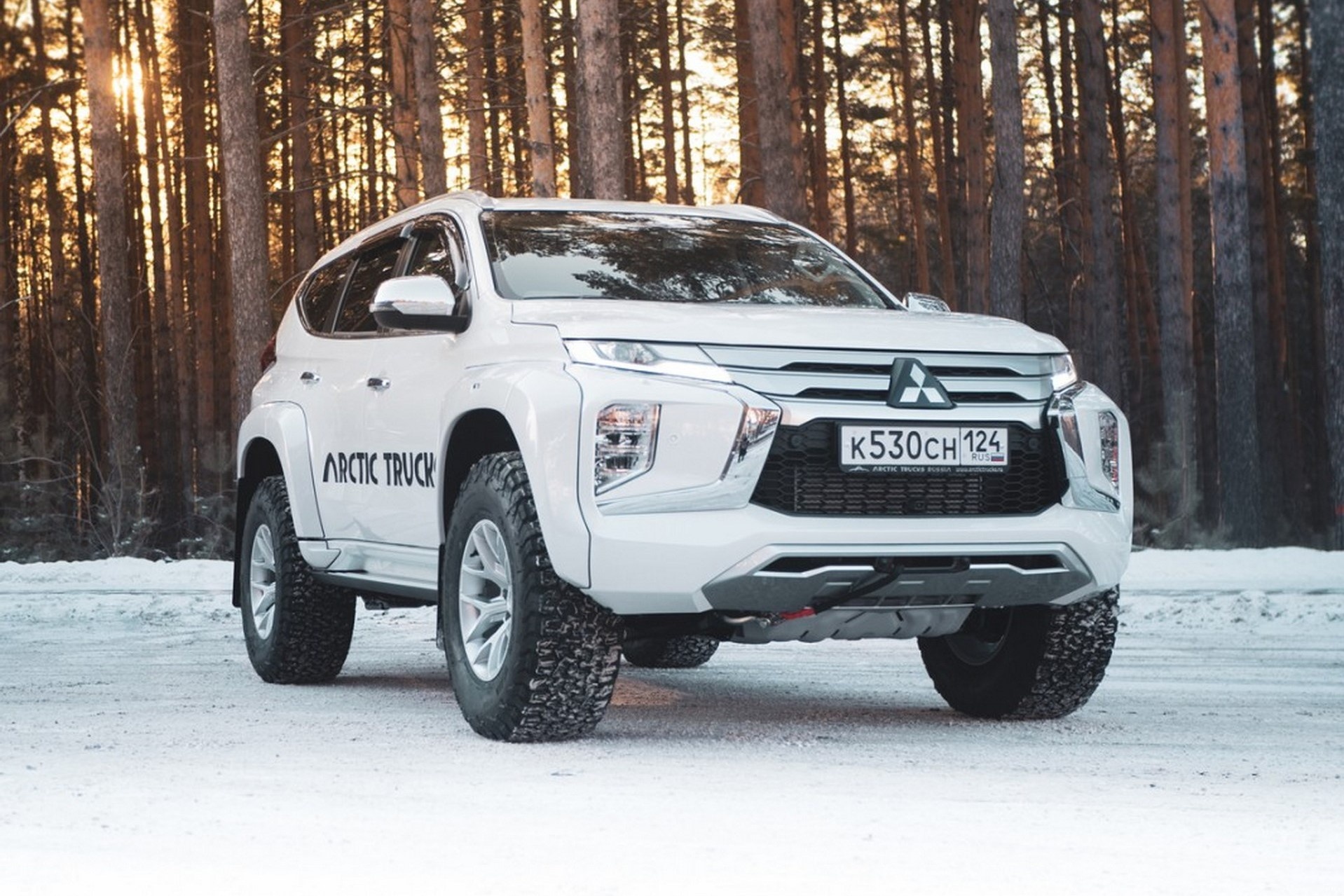 Mitsubishi Pajero Sport ham ho voi ban do off-road hinh anh