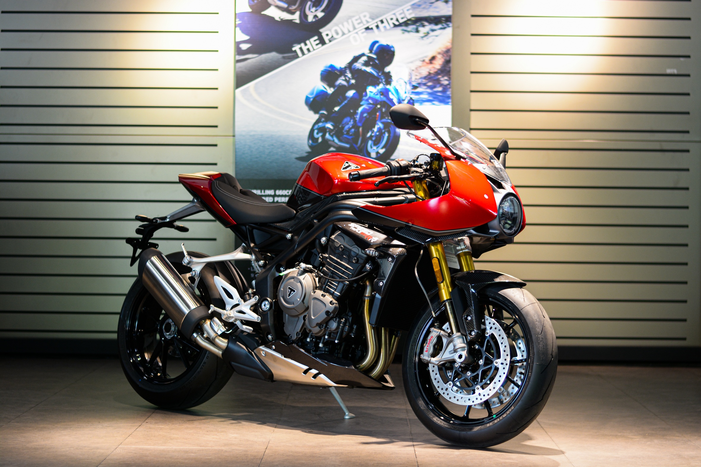 dau an thi truong xe may anh 2