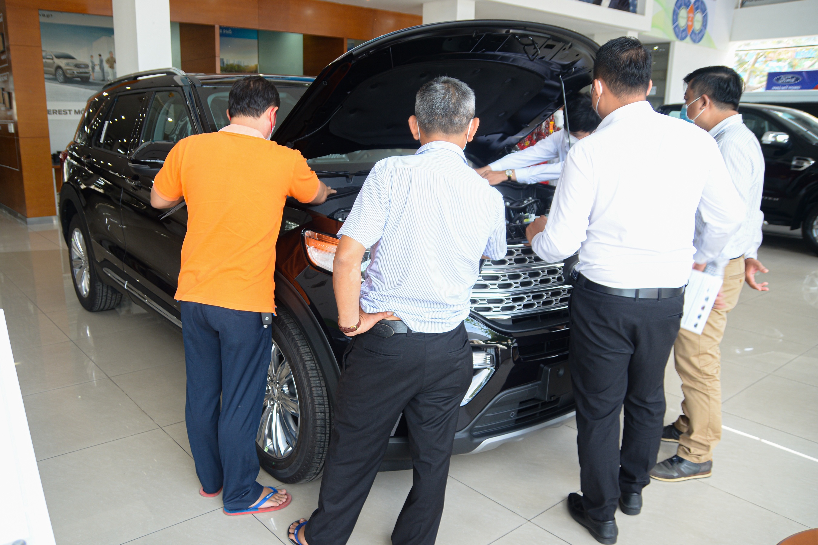 Ford Explorer 2022 về đại lý TP.HCM ảnh 3 Ford Explorer 2022 ve dai ly TP.HCM anh 3