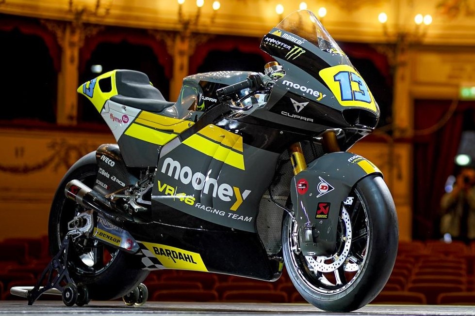 Doi dua MotoGP cua Valentino Rossi ra mat hinh anh